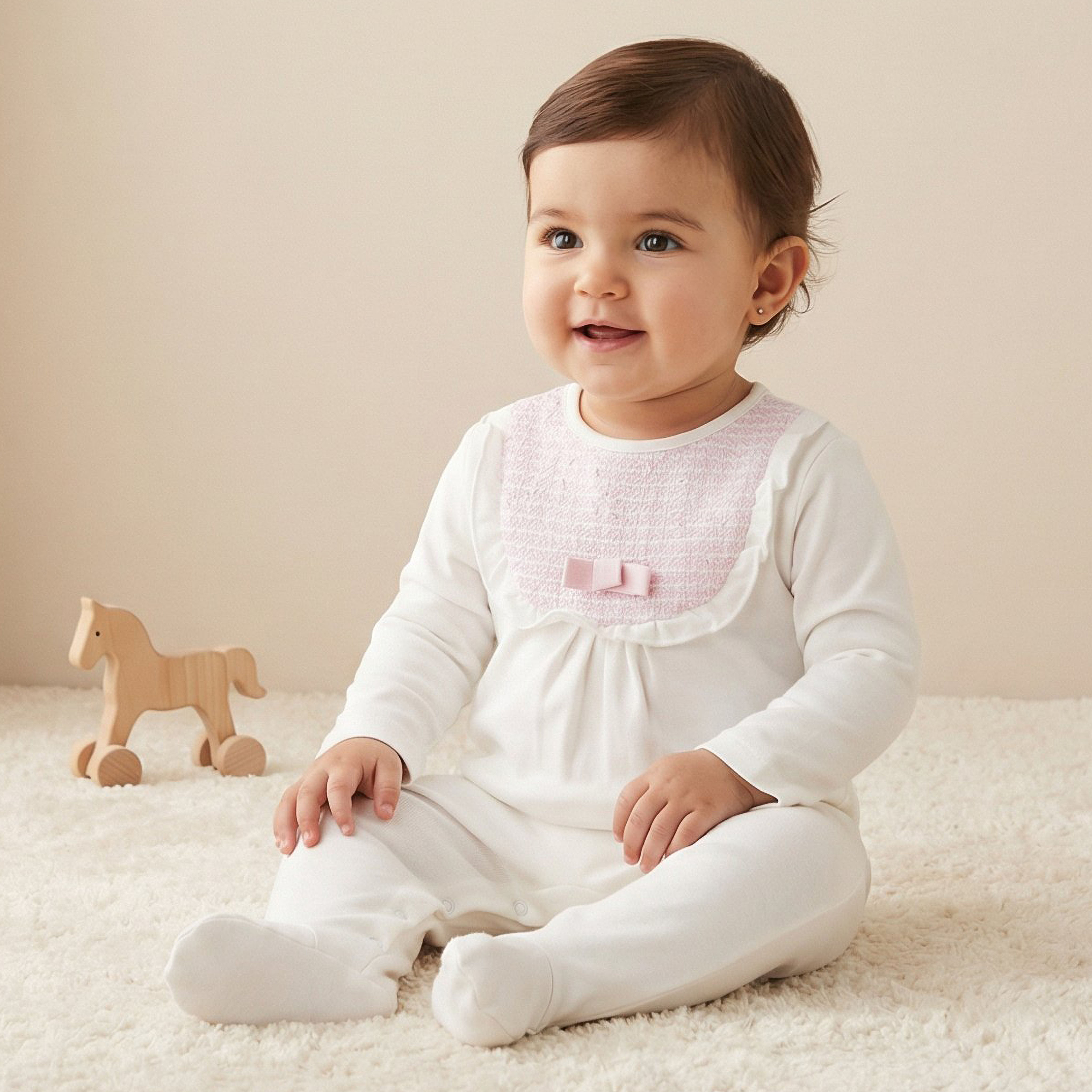 Giggles Bow Accent Closed Feet Sleepsuit with Long Sleeves-baby-girls-clothing-nightwear-sleepsuits-image-1
