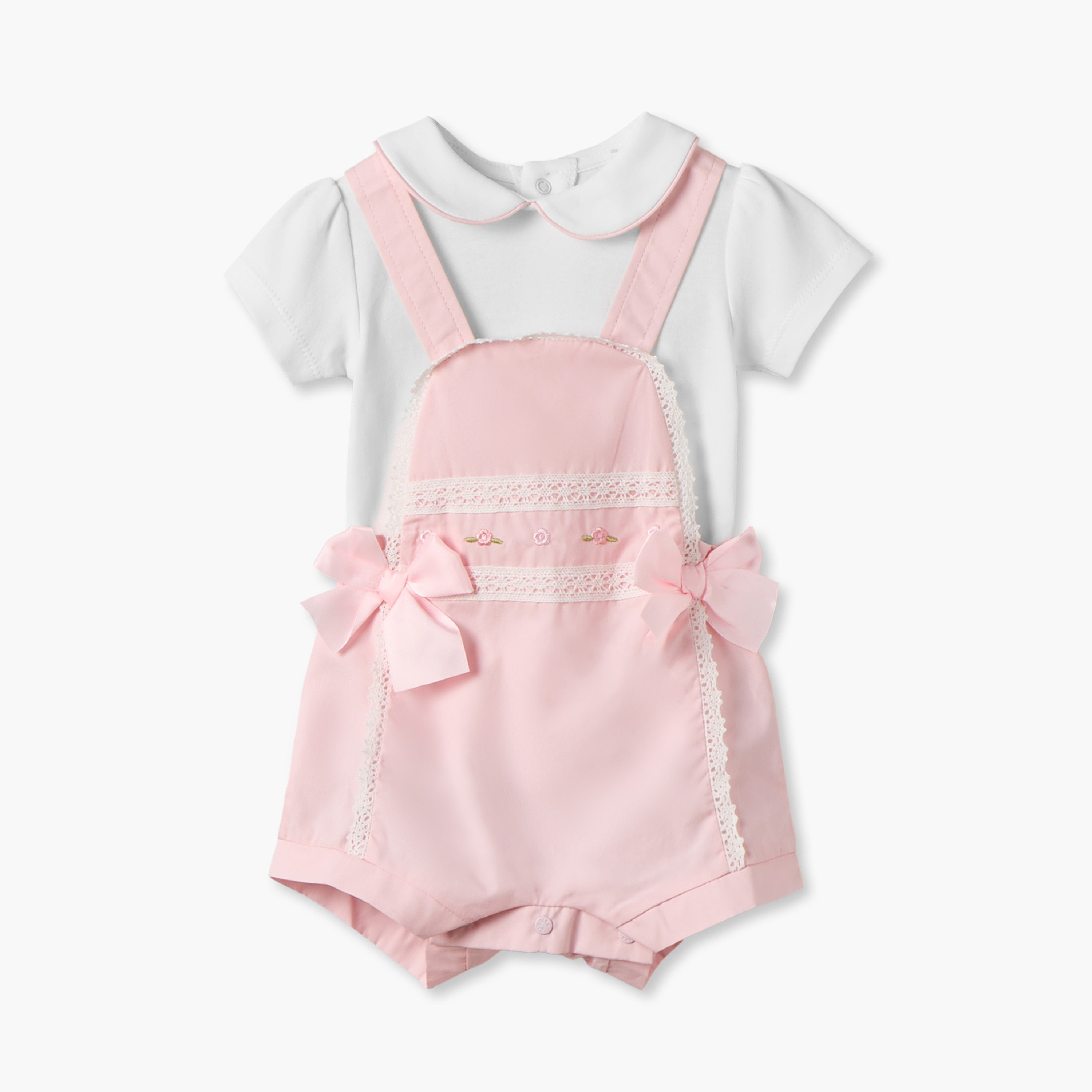 طقم بلوزة بأكمام قصيرة وياقة بيتر بان مع دنغري وتفاصيل دانتيل من جيجلز-baby-girls-clothing-setsandcoords-image-1