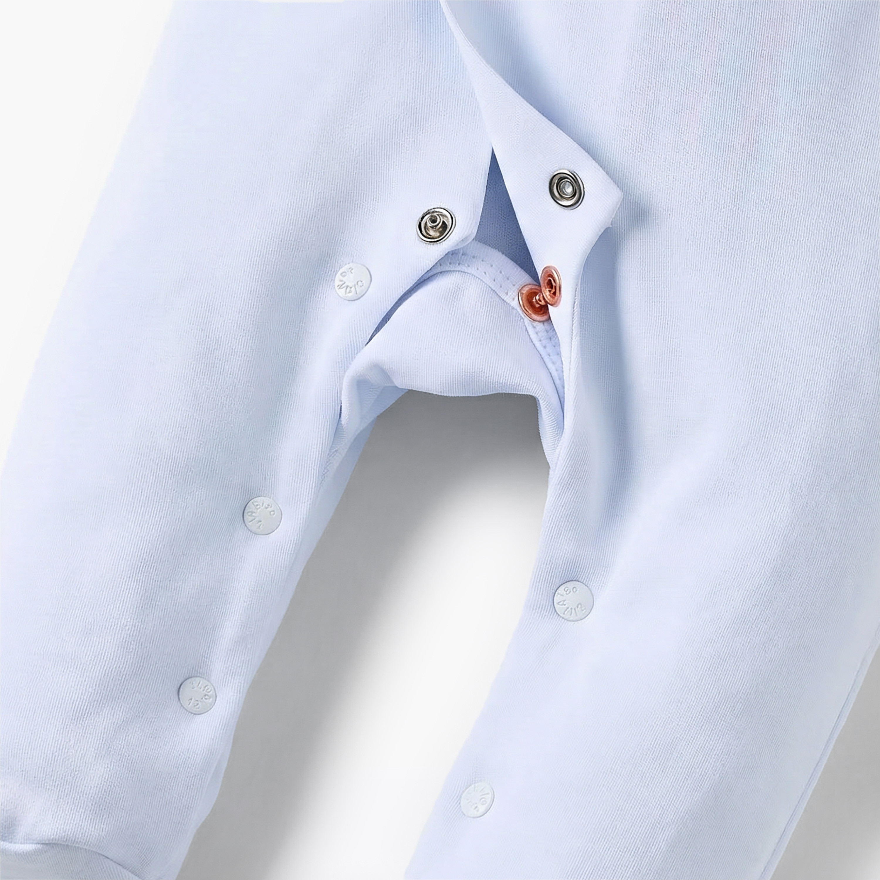Giggles Peter Pan Collar Long Sleeves Sleepsuit with Button Closure-baby-boys-clothing-nightwear-sleepsuits-image-5
