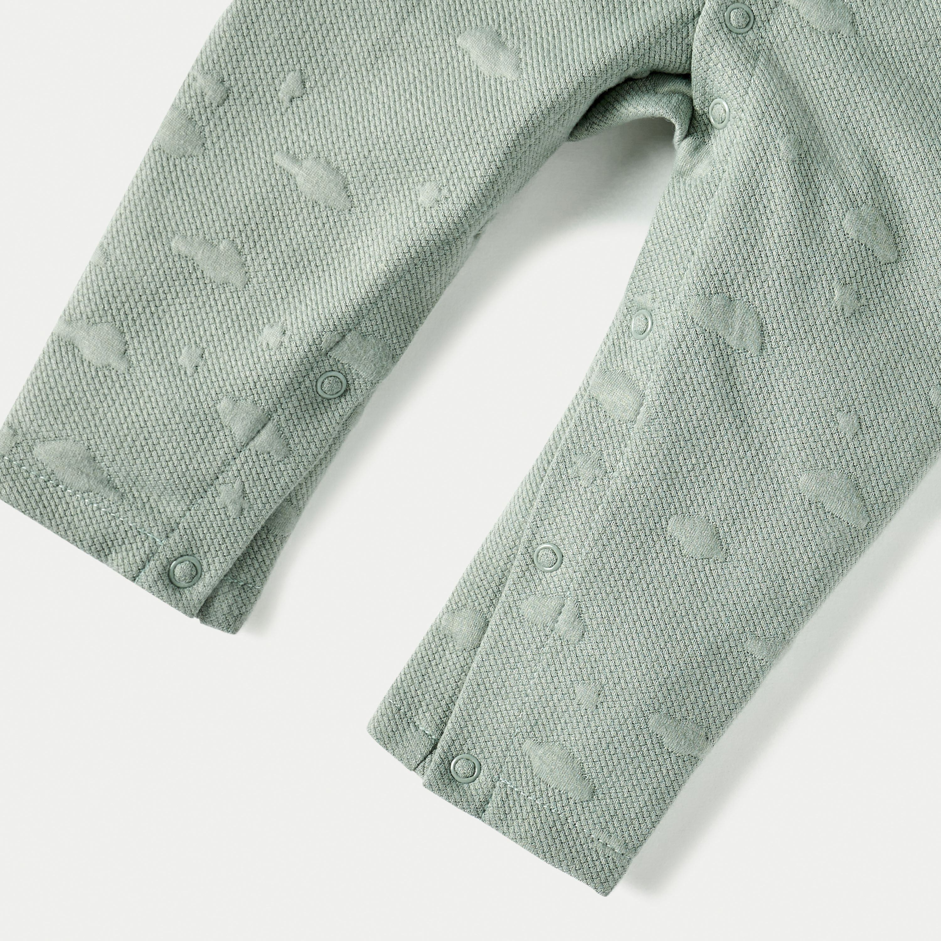 بدلة نوم  جاكار بارزة الملمس بأكمام طويلة وأزرار إغلاق من جونيورز-baby-boys-clothing-winterwear-sleepsuits-image-1