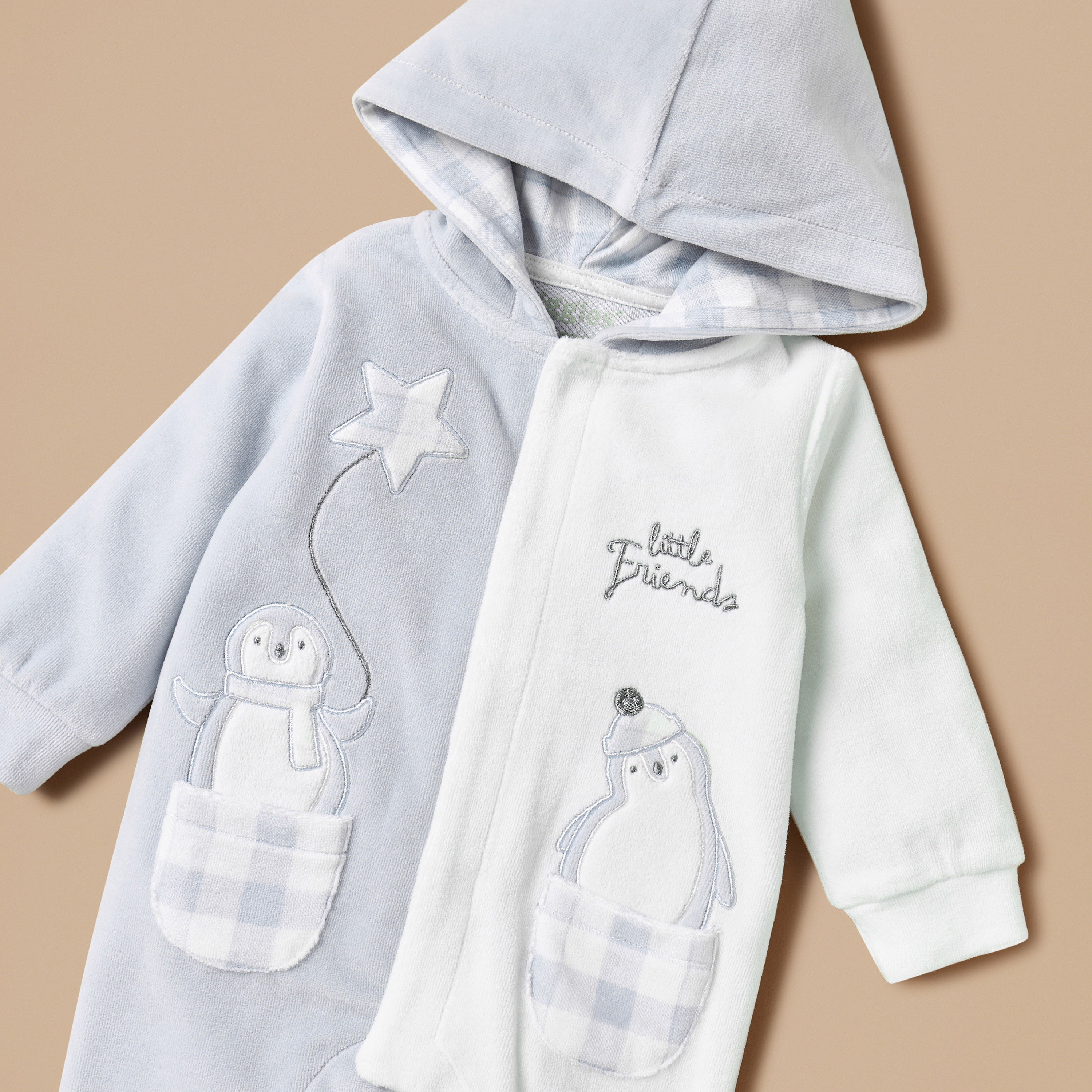 بدلة نوم مغلقة القدمين بقبعة وزخارف بطريق من جيجلز-baby-boys-clothing-nightwear-sleepsuits-image-3