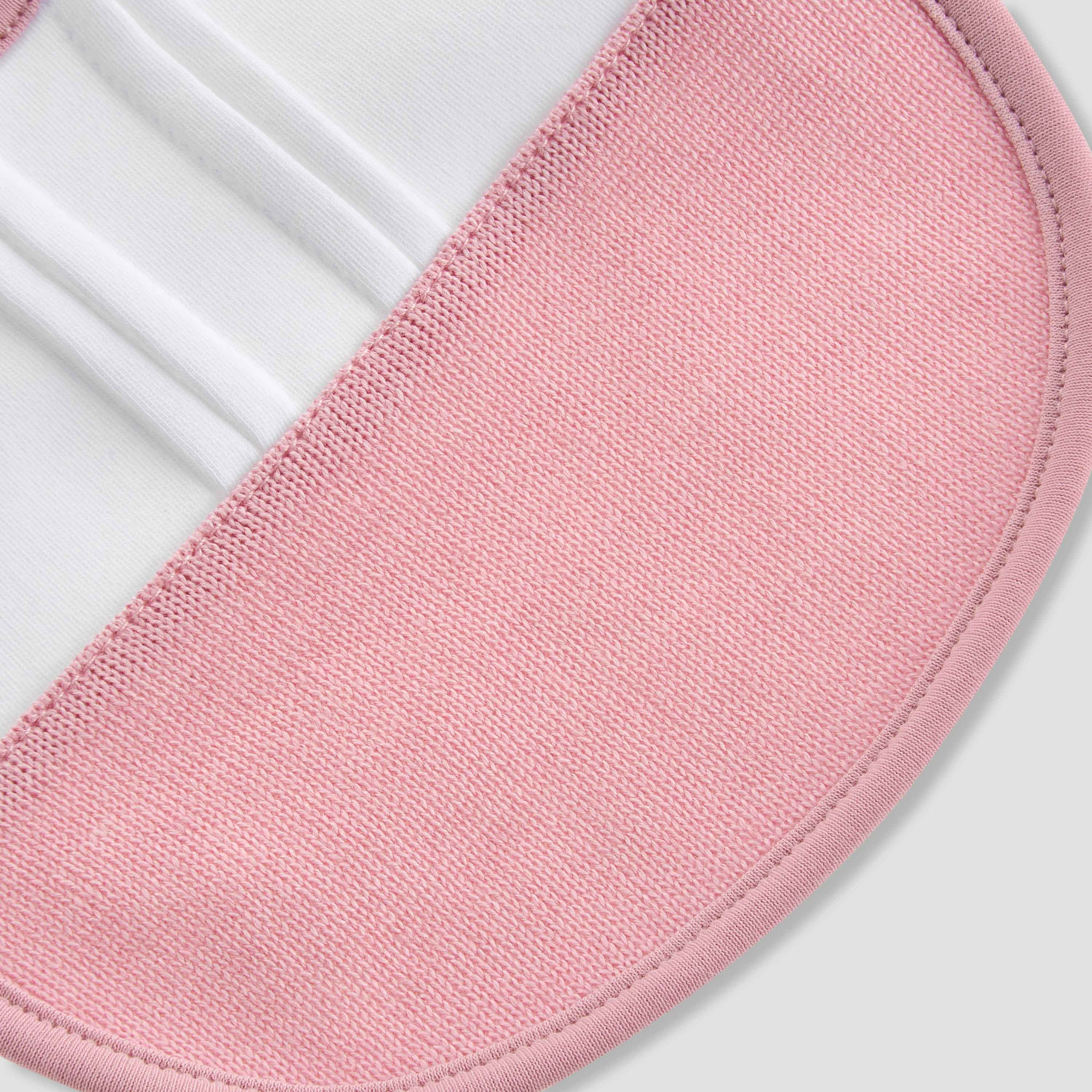 مريلة أطفال متعددة التصاميم من جيجلز-baby-feeding-bibs-image-3