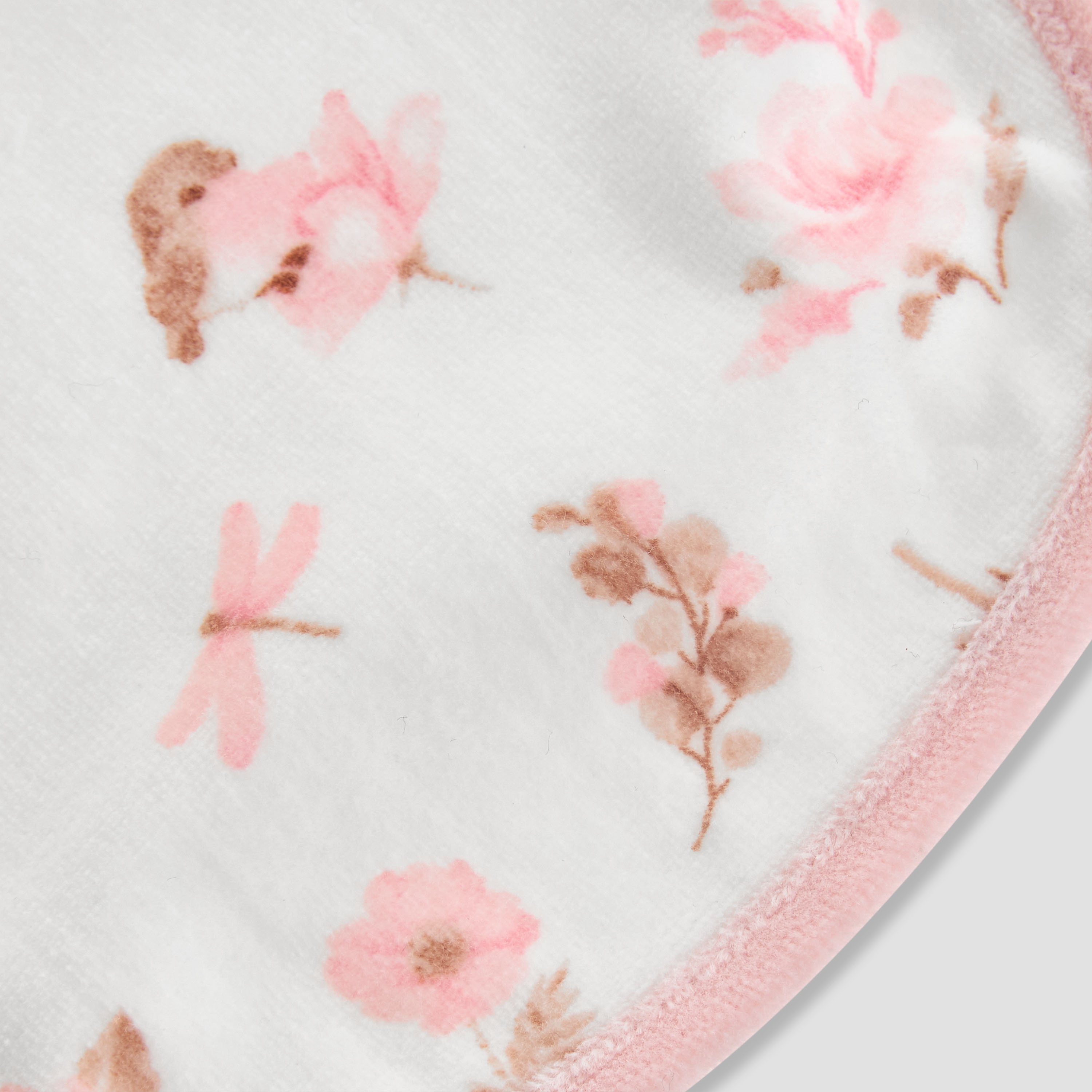 مريلة أطفال بطبعات زهرية من جيجلز-baby-feeding-bibs-image-3