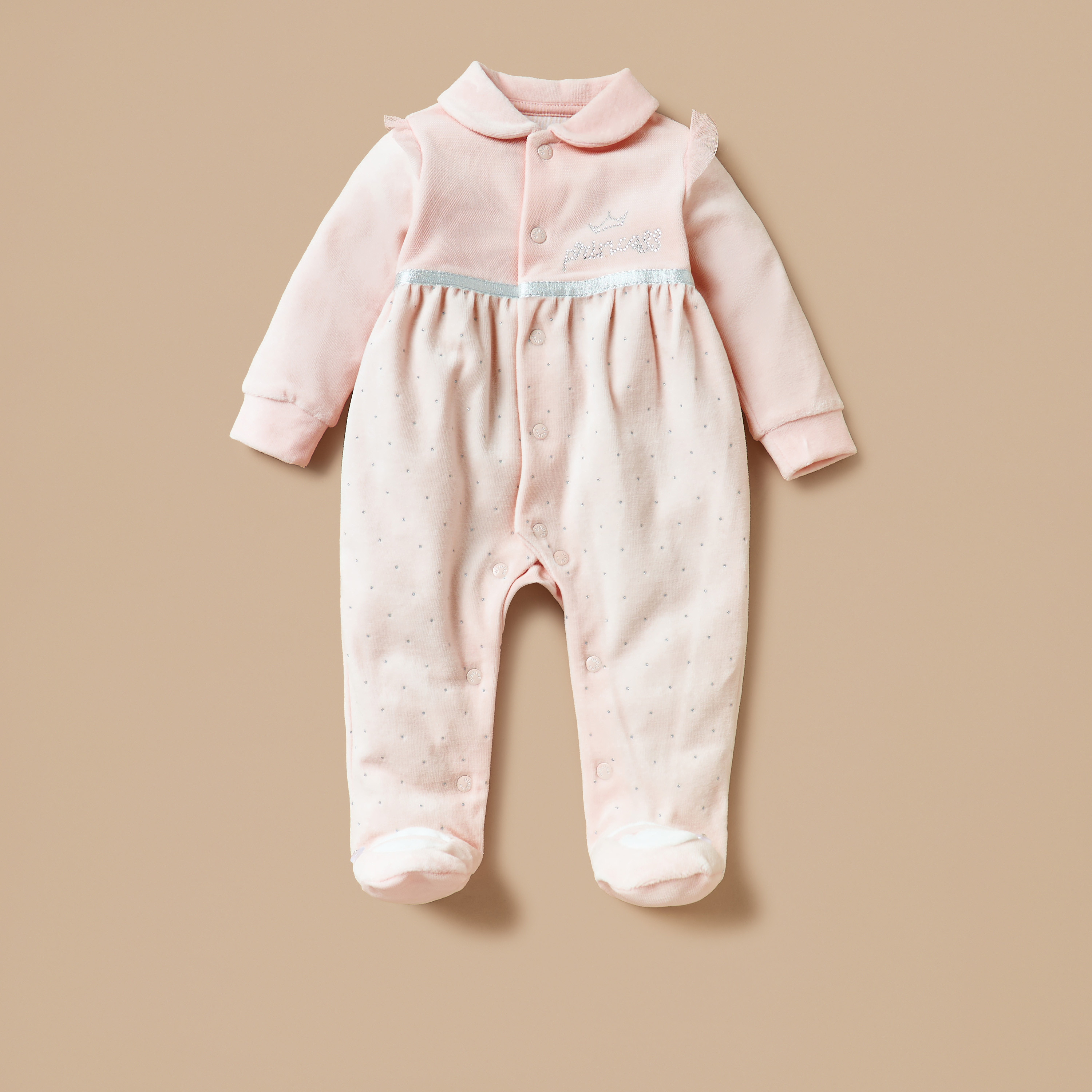 بدلة نوم قطيفة مزينة مغلقة القدمين بأزرار إغلاق من جيجلز-baby-girls-clothing-nightwear-sleepsuits-image-1