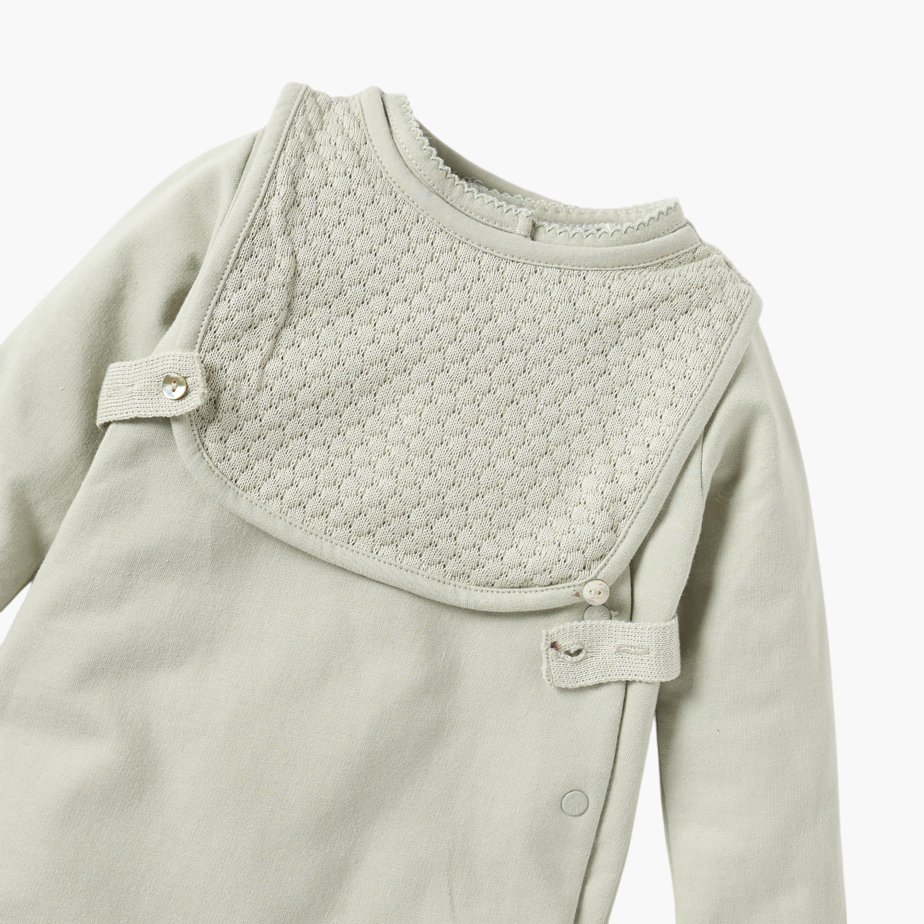 Giggles Solid Closed Foot Sleepsuit with Long Sleeves and Detachable Bib-baby-girls-clothing-nightwear-sleepsuits-image-4