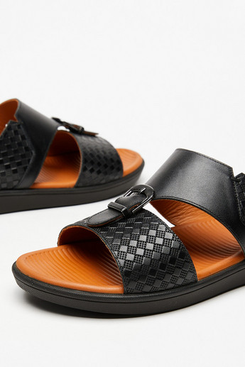 Duchini Men's Textured Slip-On Arabic Sandals