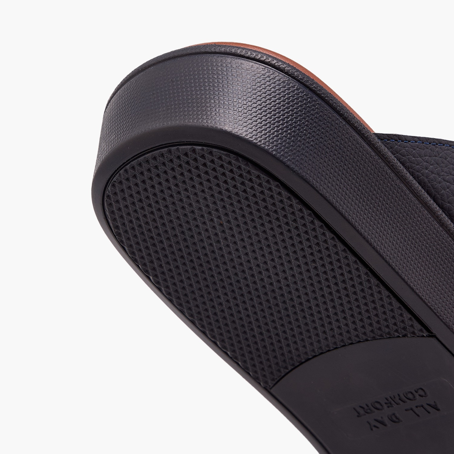 Le Confort Men Textured Leather Arabic Sandals-men-shoes-sandals-image-6