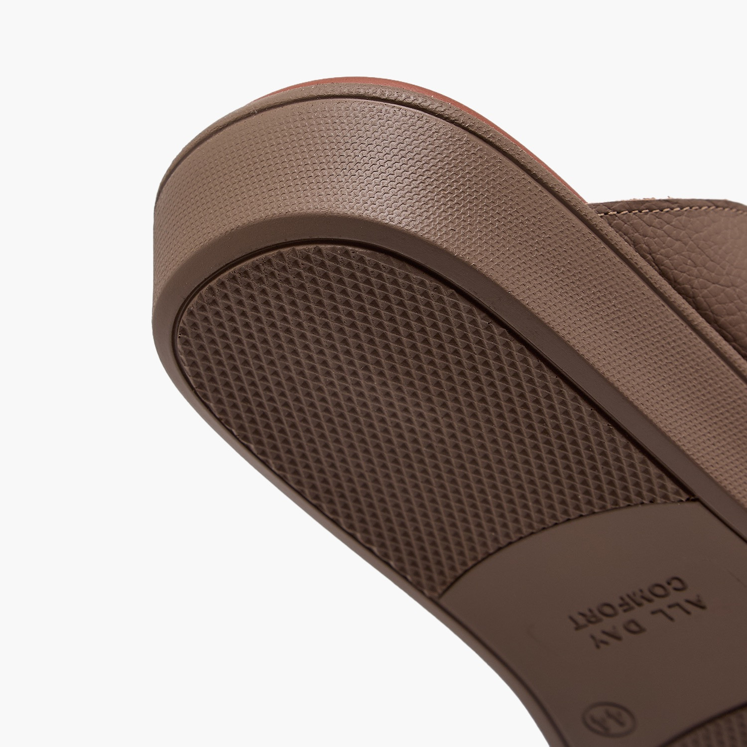 Le Confort Men Textured Leather Arabic Sandals-men-shoes-sandals-image-6