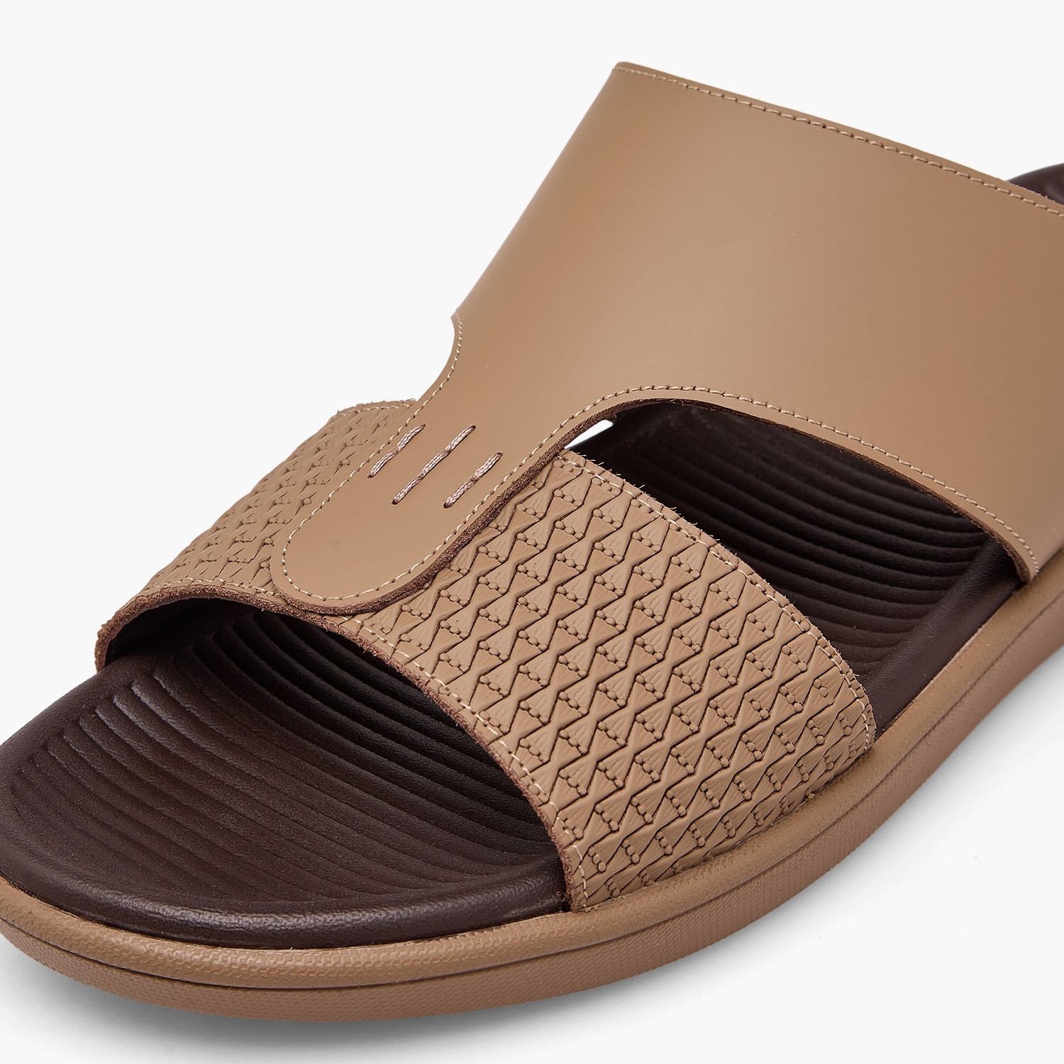 Le Confort Men Textured Leather Arabic Sandals-men-shoes-sandals-image-4