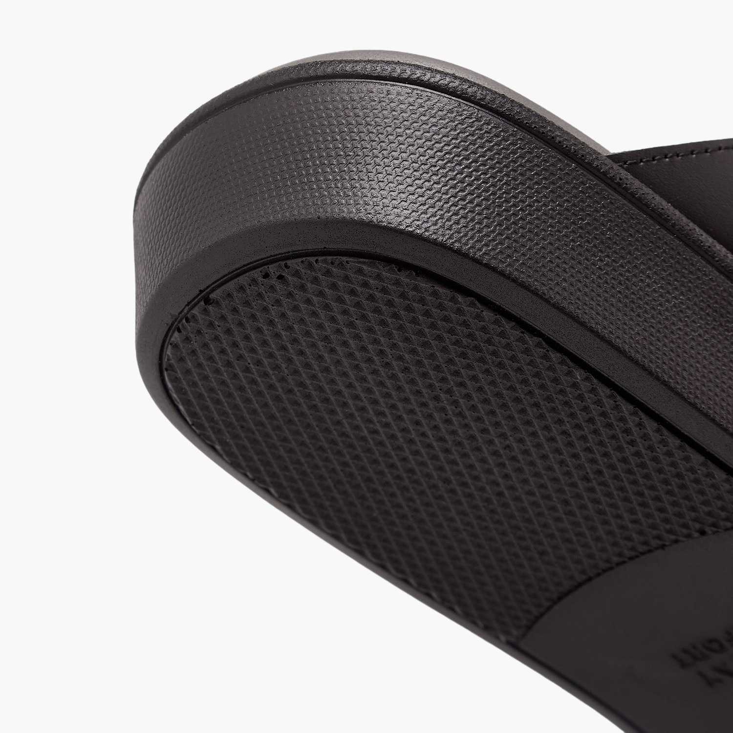 Le Confort Men Textured Leather Arabic Sandals-men-shoes-sandals-image-6