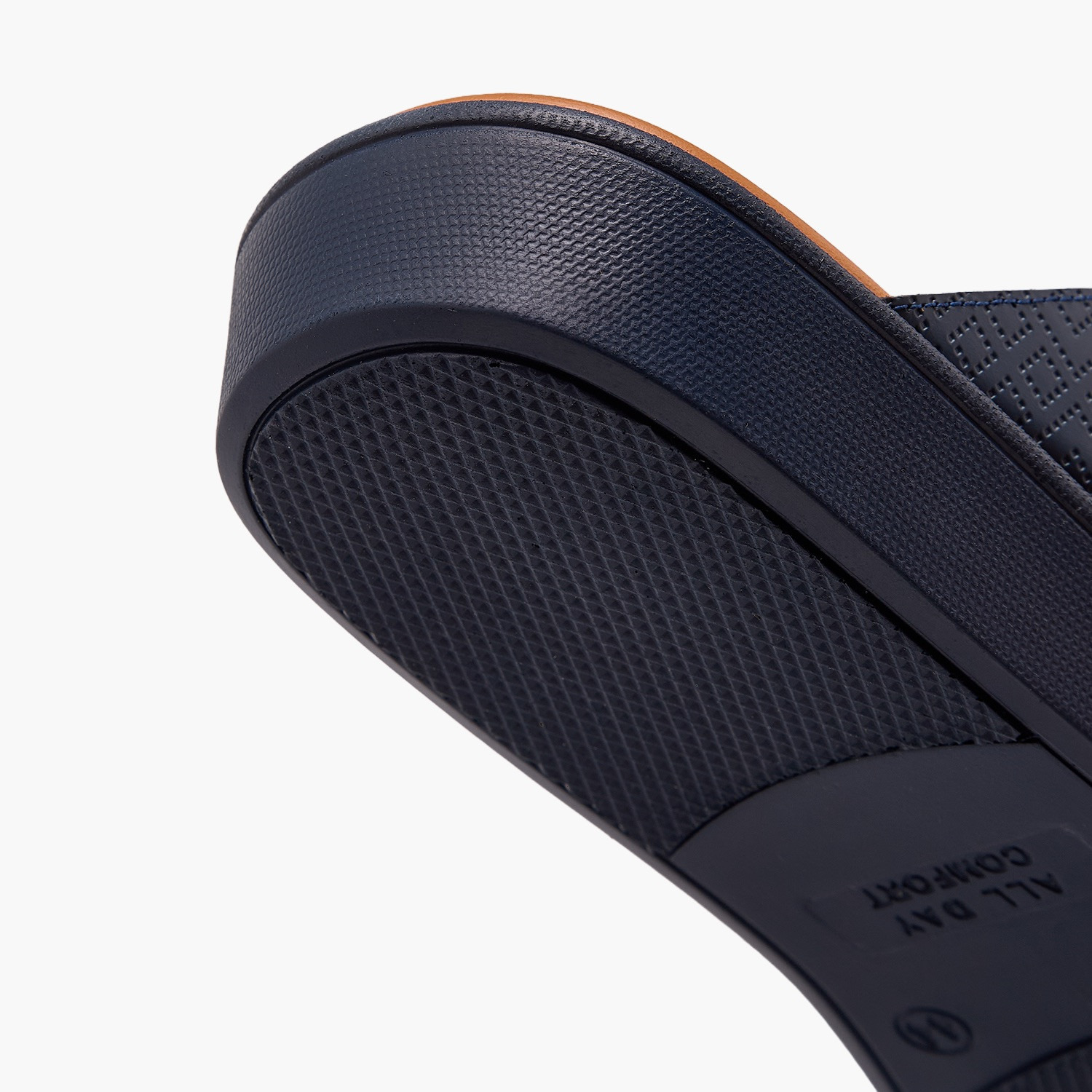 Le Confort Men Textured Arabic Sandals-men-shoes-sandals-image-6