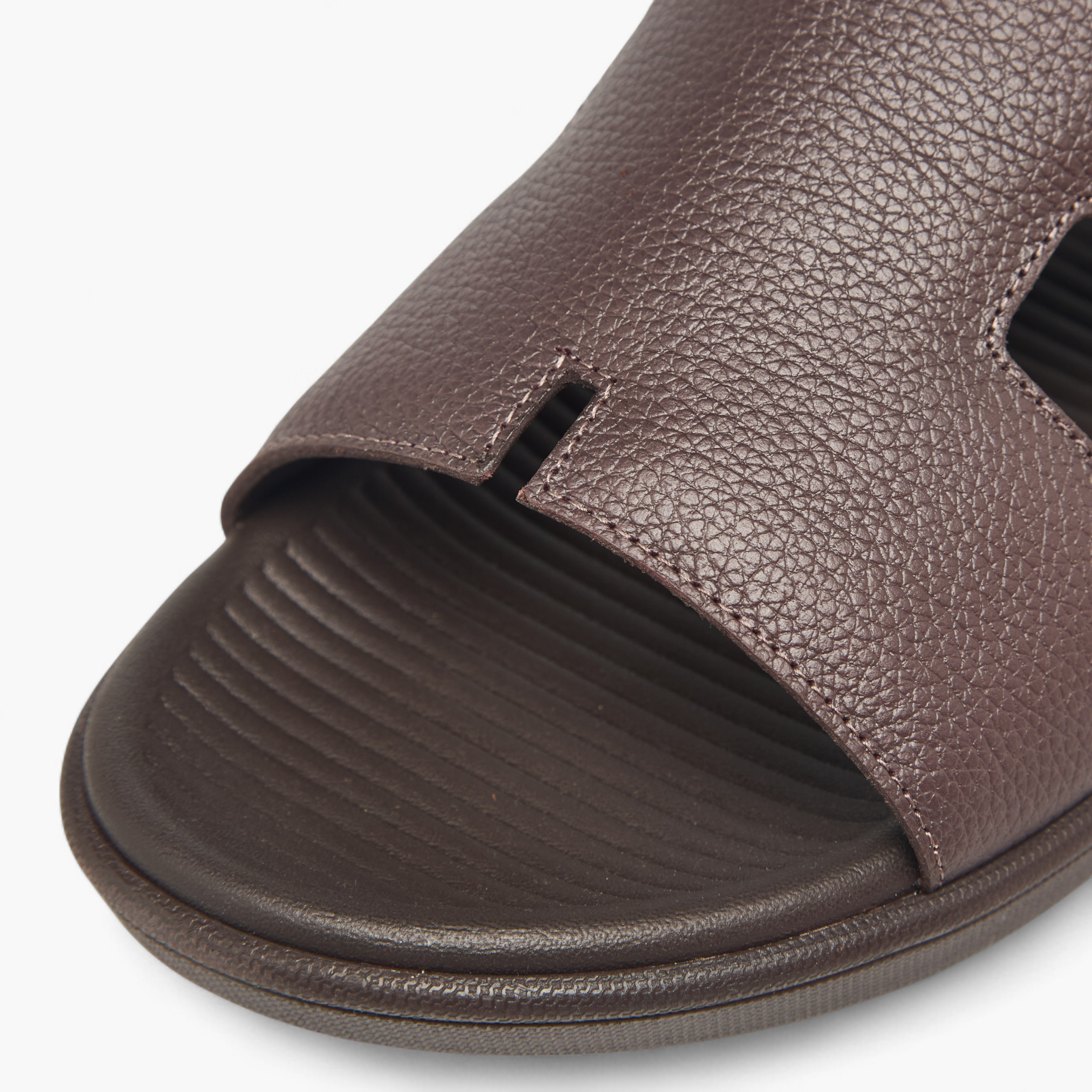 صندل عربي جلد للرجال من لو كونفورت-men-shoes-sandals-image-5