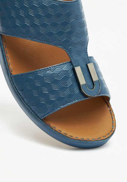 Duchini Men's Textured Slip-On Arabic Sandals with Metal Accent-Men%27s Sandals-image-3