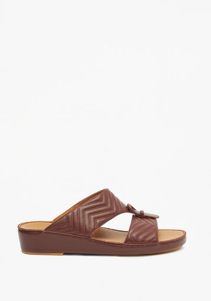 Duchini Men's Textured Slip-On Arabic Sandals with Buckle Accent-Men%27s Sandals-image-2