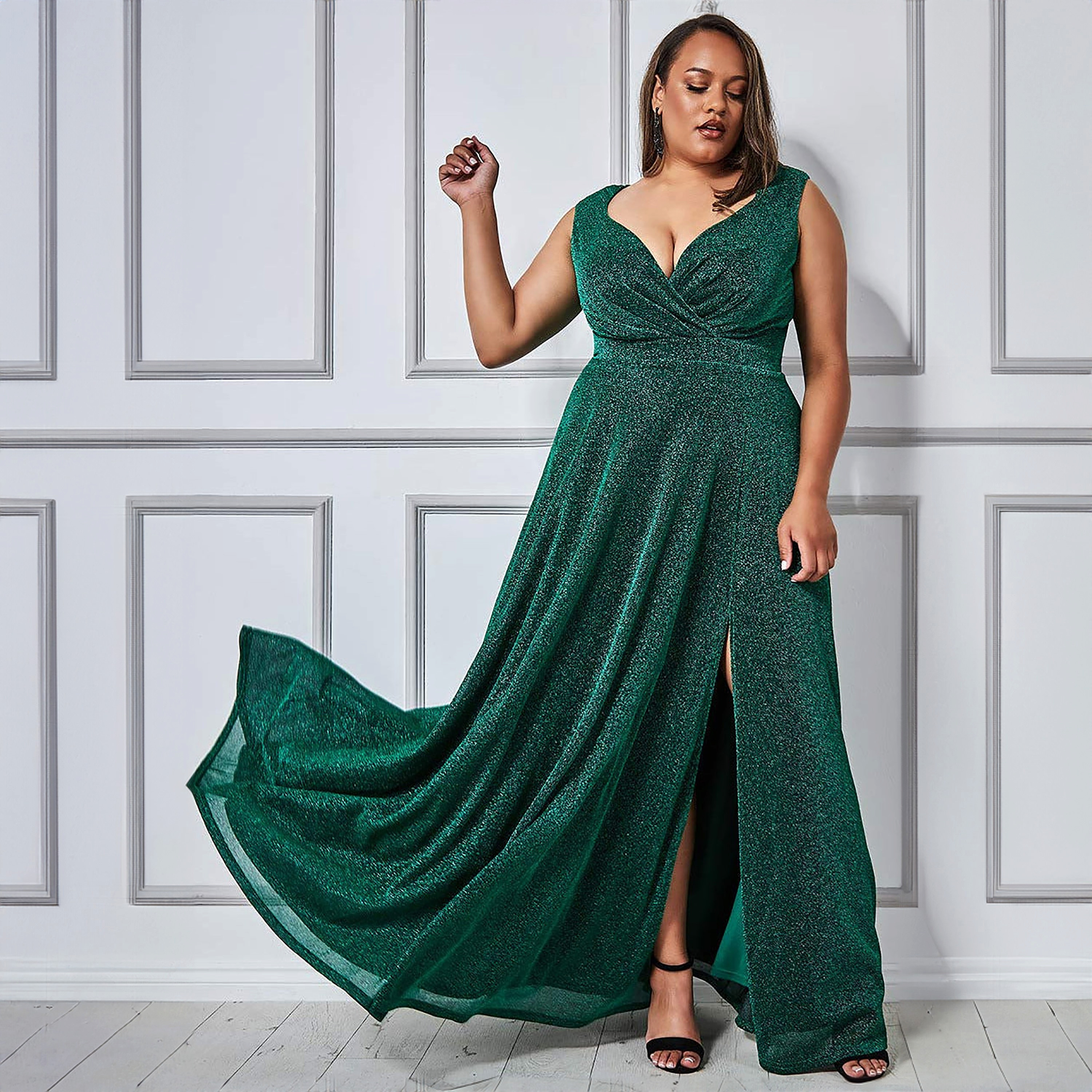 فستان كروس اوفر لوركس ماكسي ذو مقاس كبير برقبة على شكل قلب مع جليتر من جوديفا-women-clothing-dresses-image-4