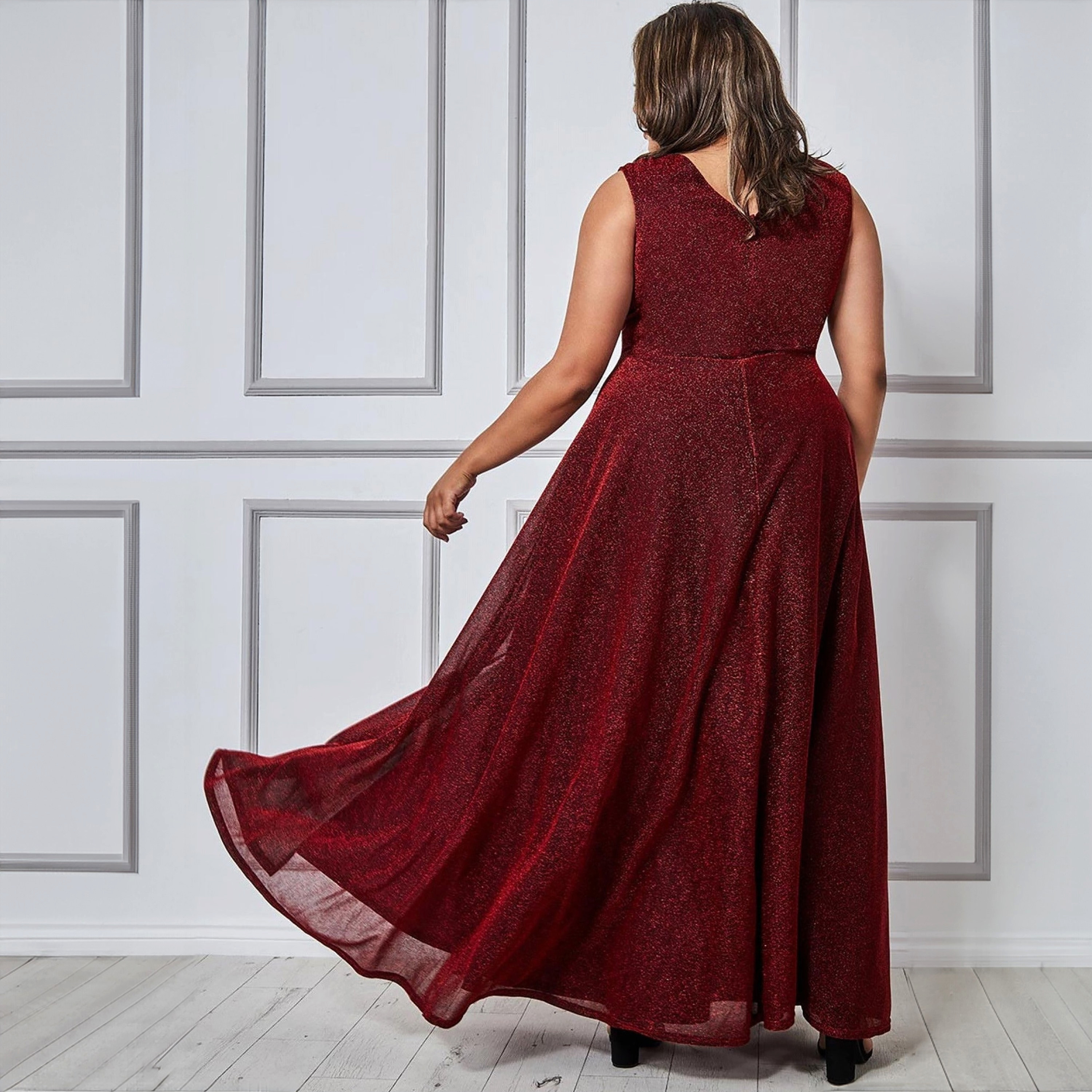 فستان كروس اوفر لوركس ماكسي ذو مقاس كبير برقبة على شكل قلب مع جليتر من جوديفا-women-clothing-dresses-image-3