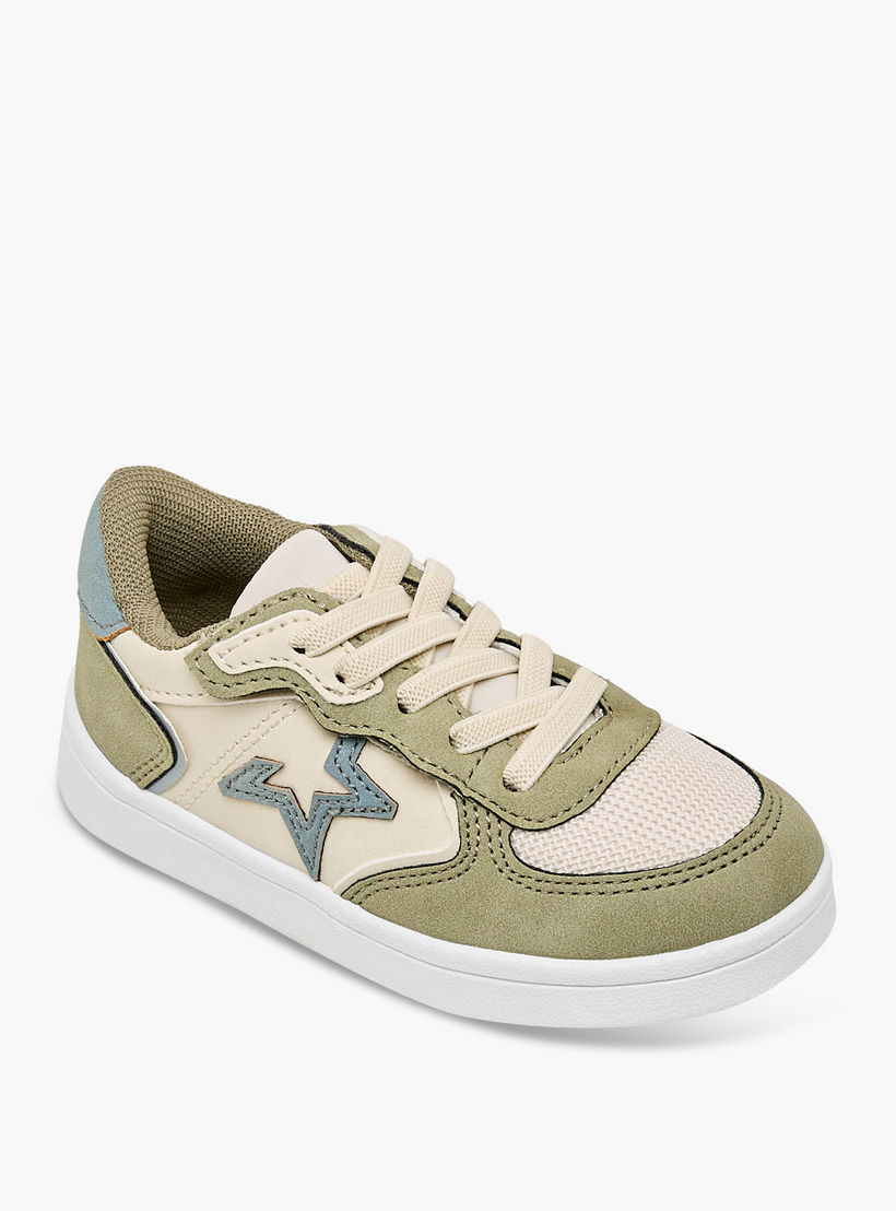 حذاء سنيكرز برباط إغلاق للأولاد من جونيورز-boys-shoes-sneakers-image-2