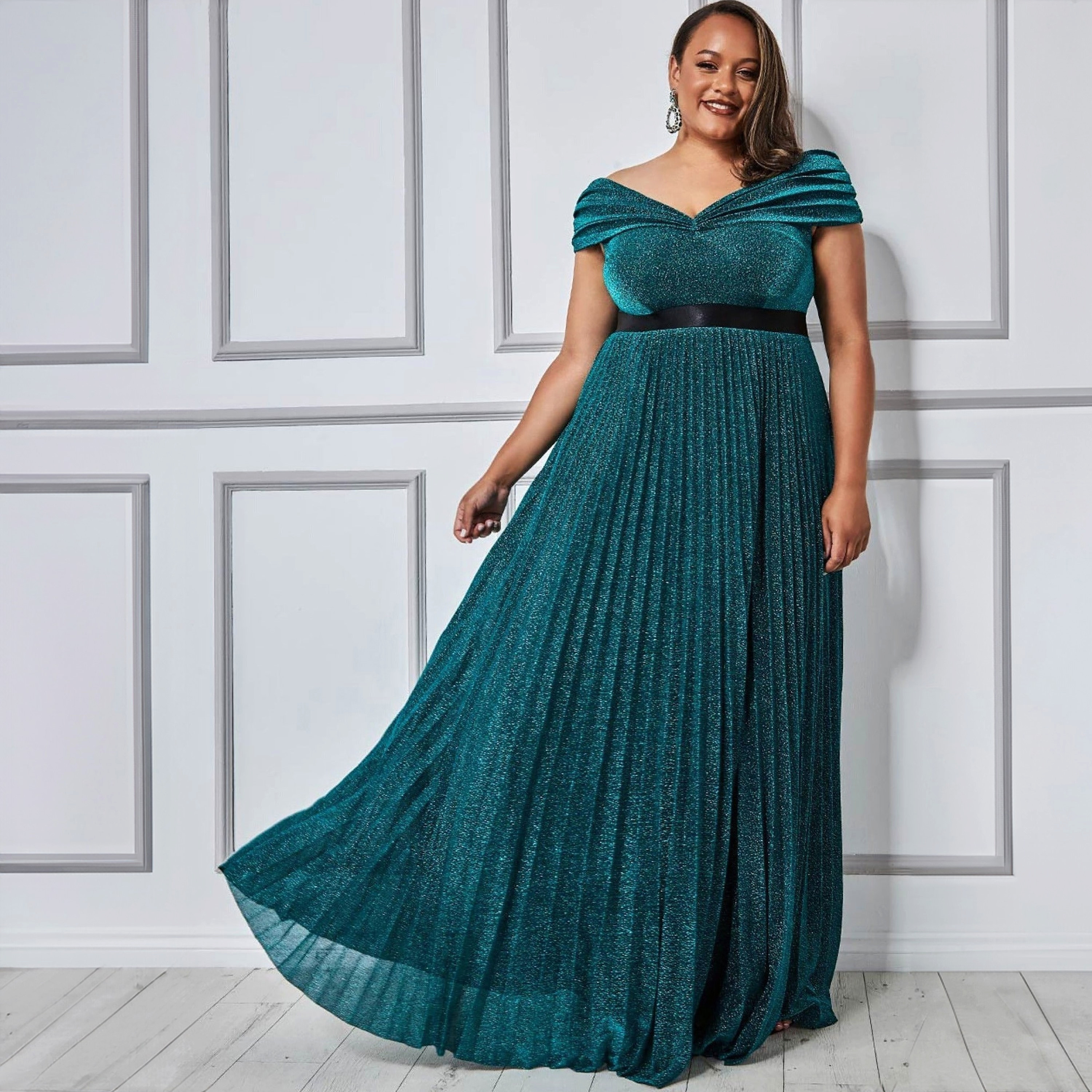 فستان ماكسي ذو متلألئة بطيات مع رقبة باردوت بمقاس كبير من جوديفا-women-clothing-dresses-image-5