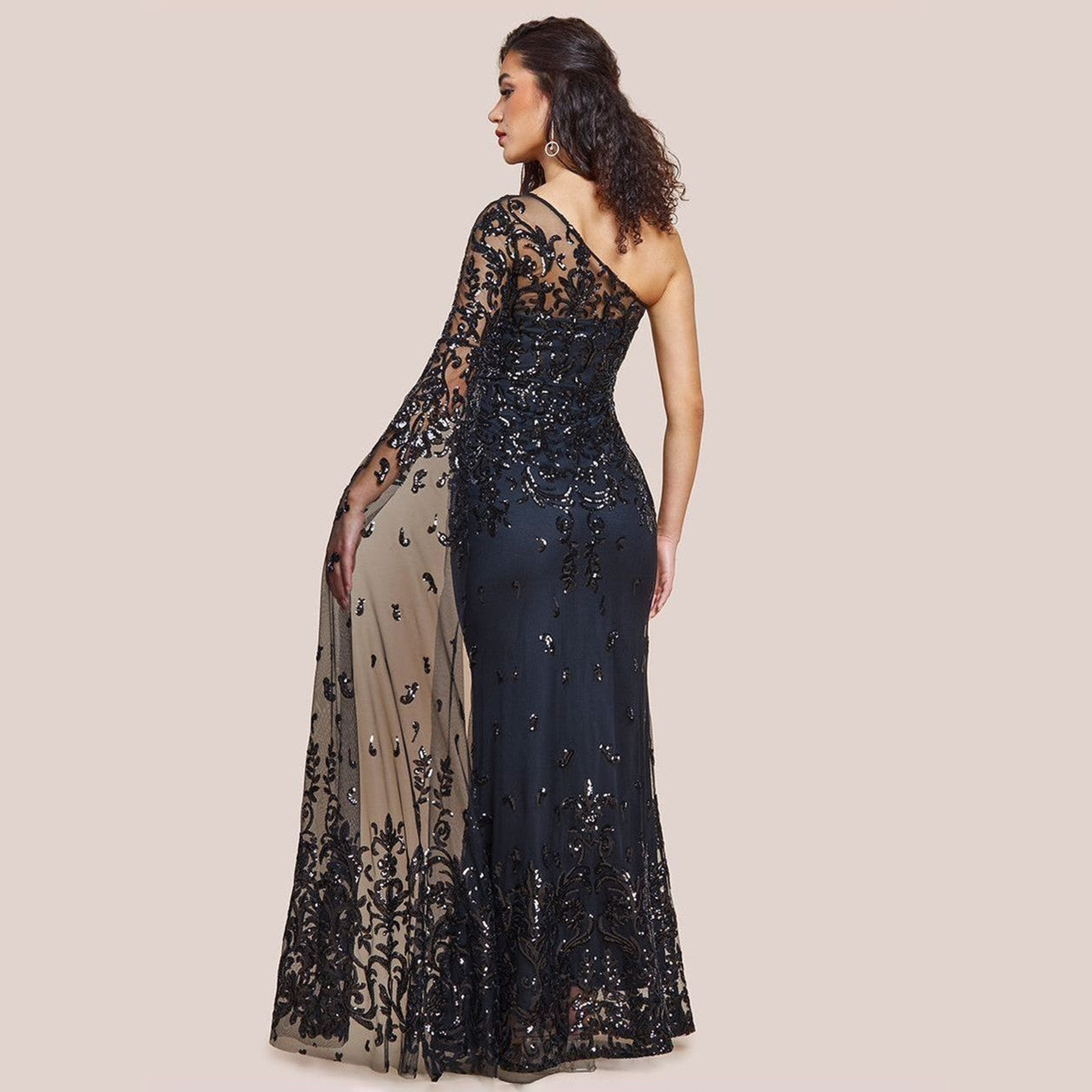 فستان النسائي الشفاف ذو الكتف الواحد والأكمام الواسعة والمزين بالترتر من جوديفا-women-clothing-dresses-image-4