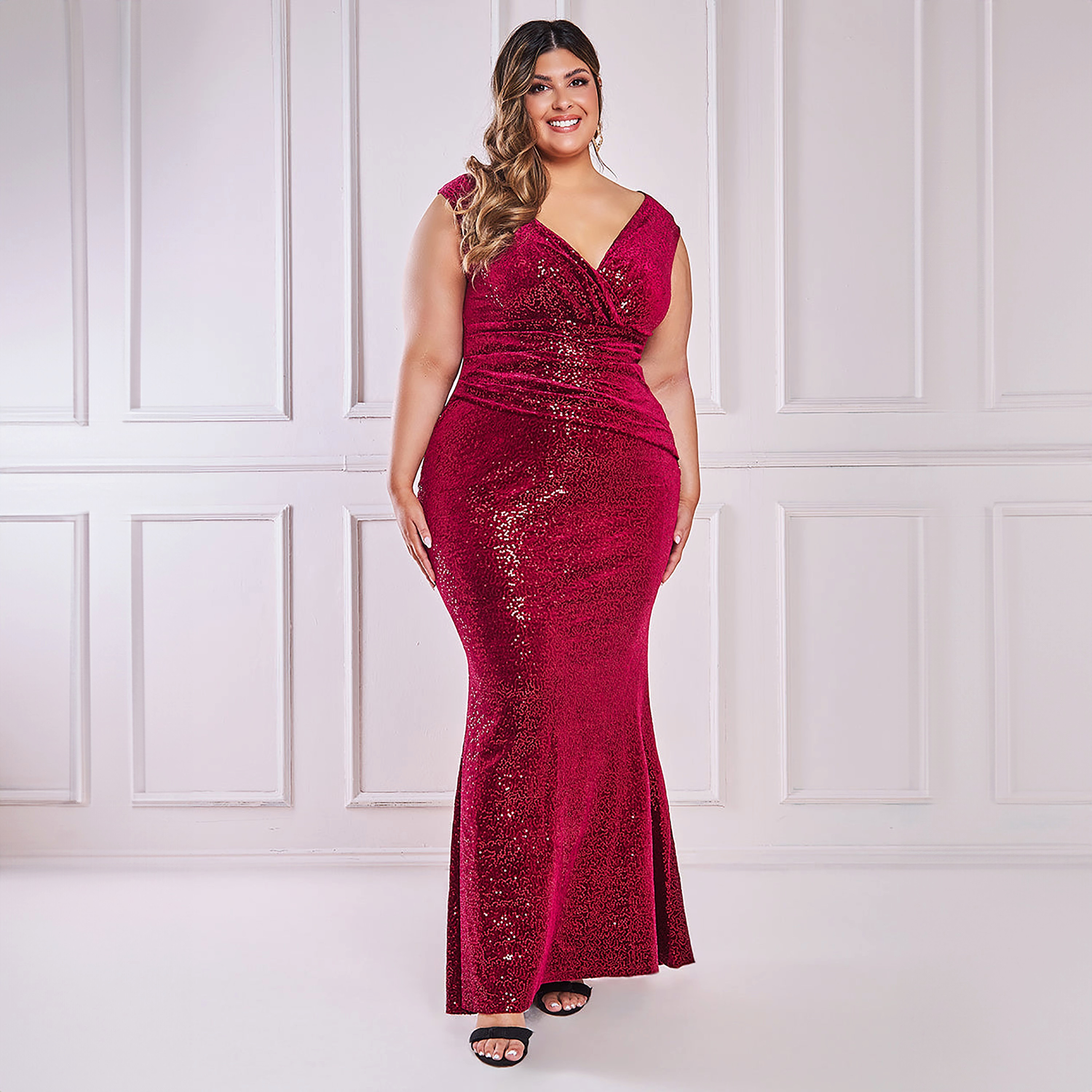 فستان ماكسي بوديكون برقبة باردوت مع سكوینس ذو مقاس كبير من جوديفا-women-clothing-dresses-image-5