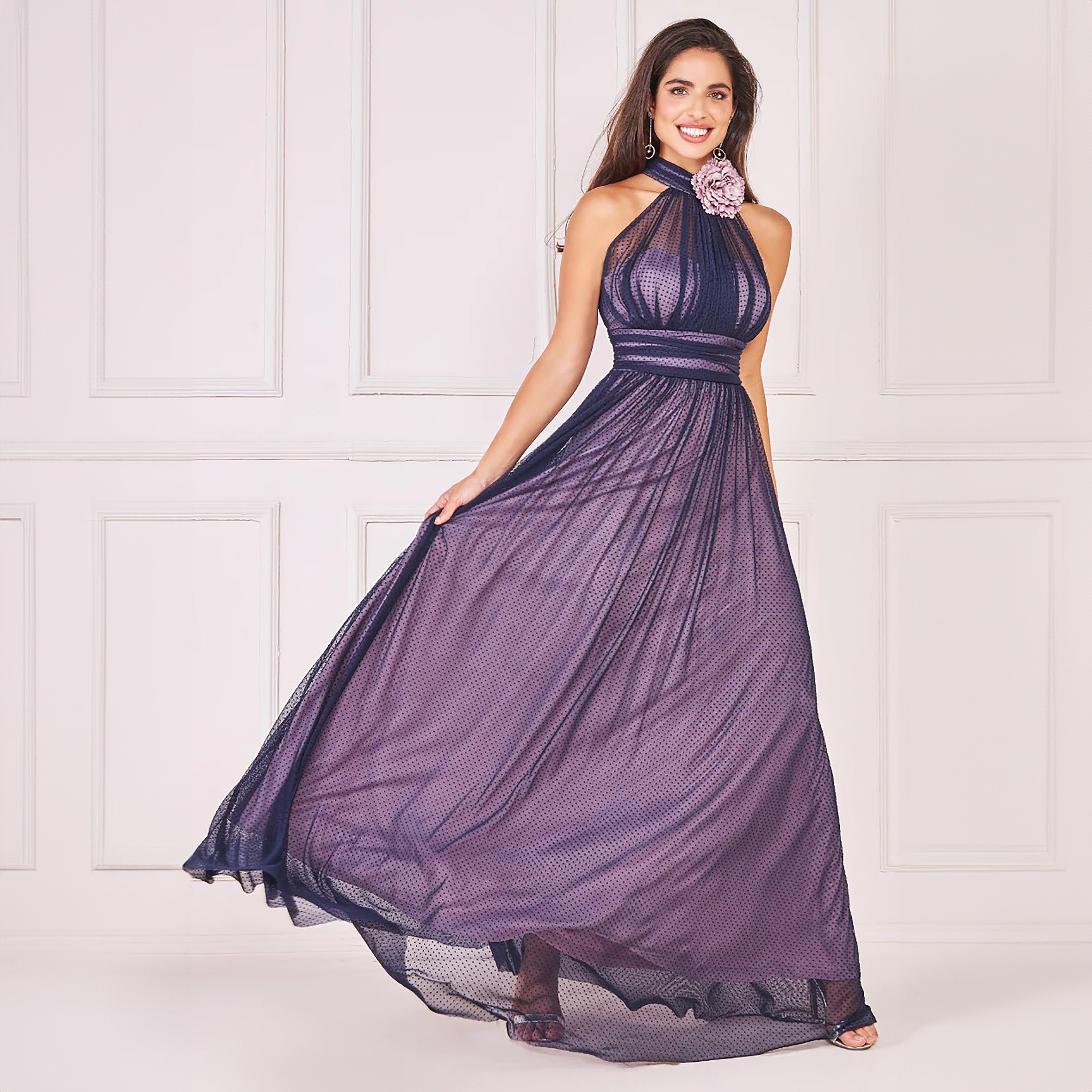 فستان ماكسي ذو دوبي شبكي برقبة ھالتر من جوديفا-women-clothing-dresses-image-1