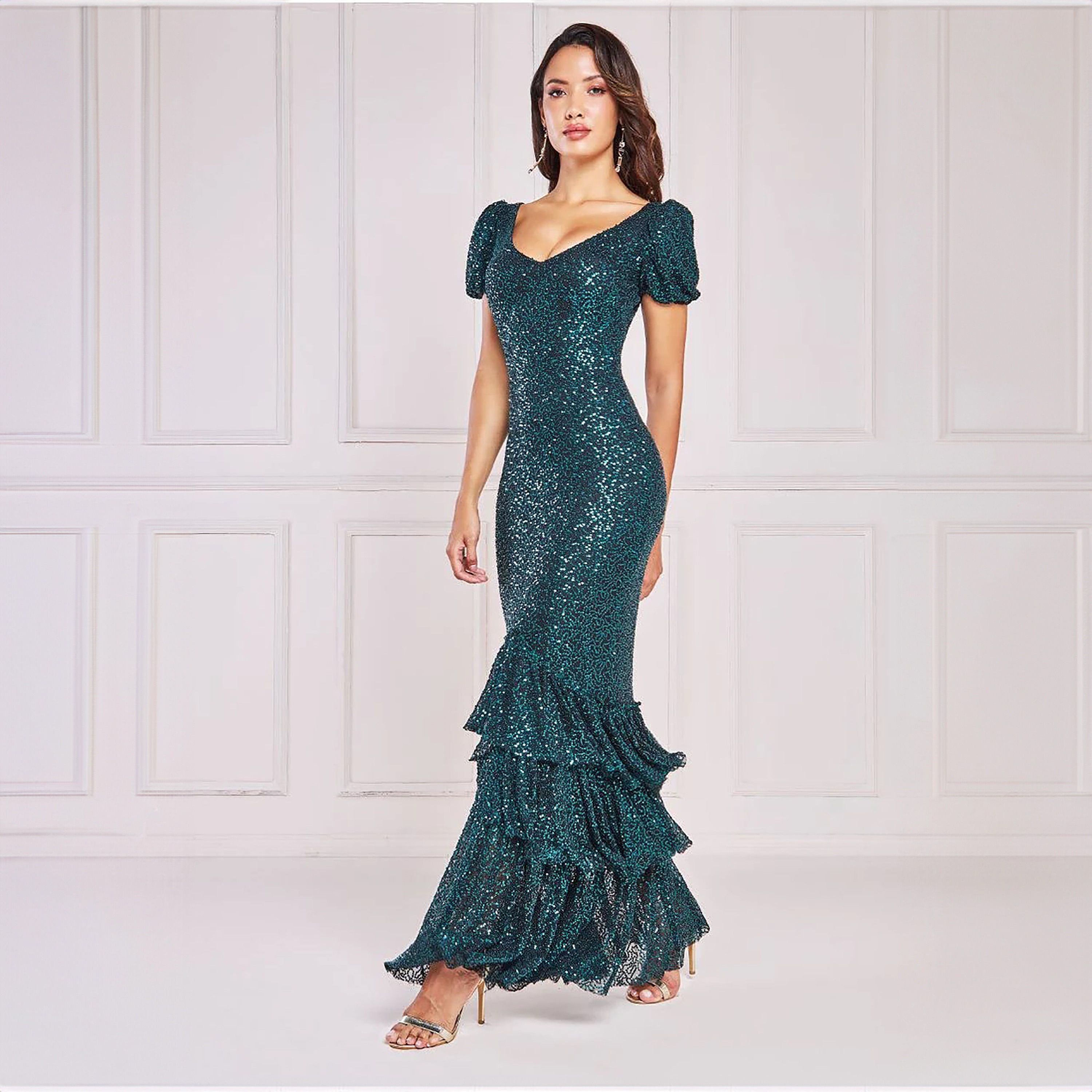 فستان بوديكون ماكسي برقبة على شكل وى مع سكوینس من جوديفا-women-clothing-dresses-image-1
