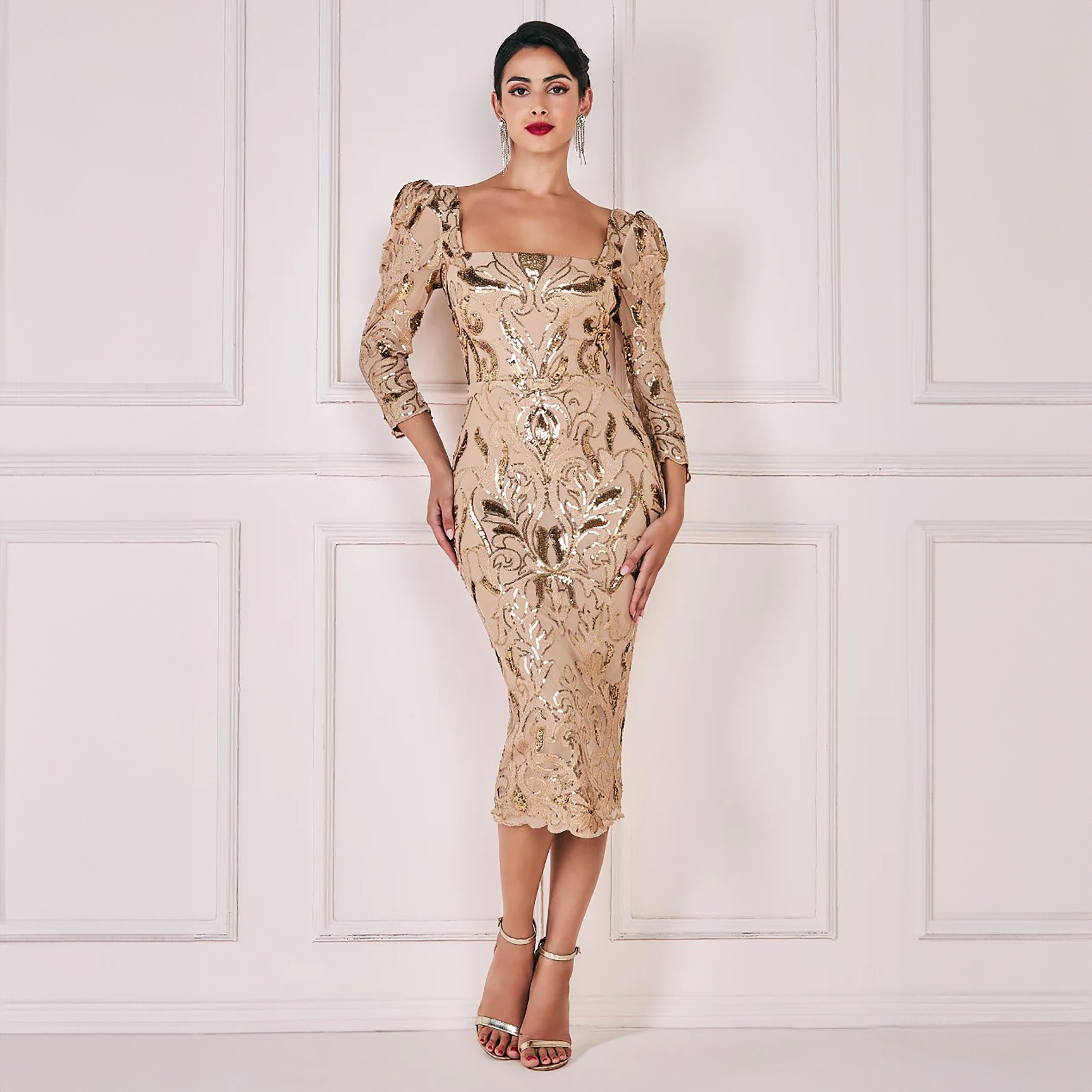 فستان ميدي بوديكون بياقة مربعة مع سيكونس من جوديفا-women-clothing-dresses-image-1