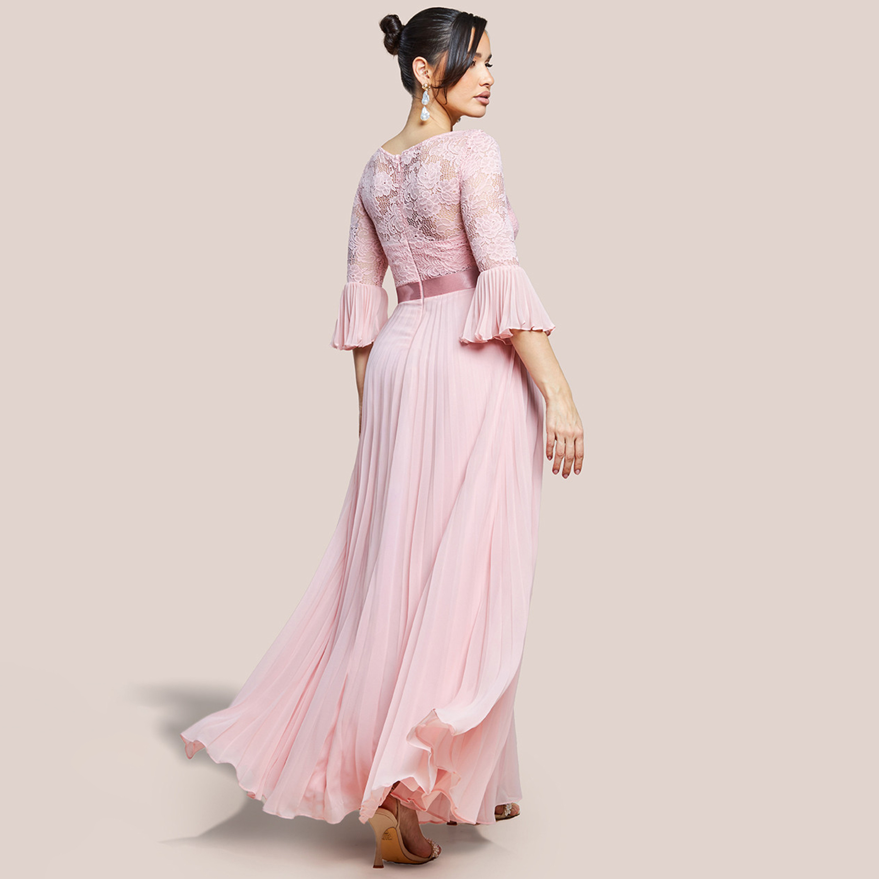 فستان سهرة نسائي ماكسي بقصة إمبراطورية وشيفون مطوي وأكمام جرس من جوديفا-women-clothing-dresses-image-3