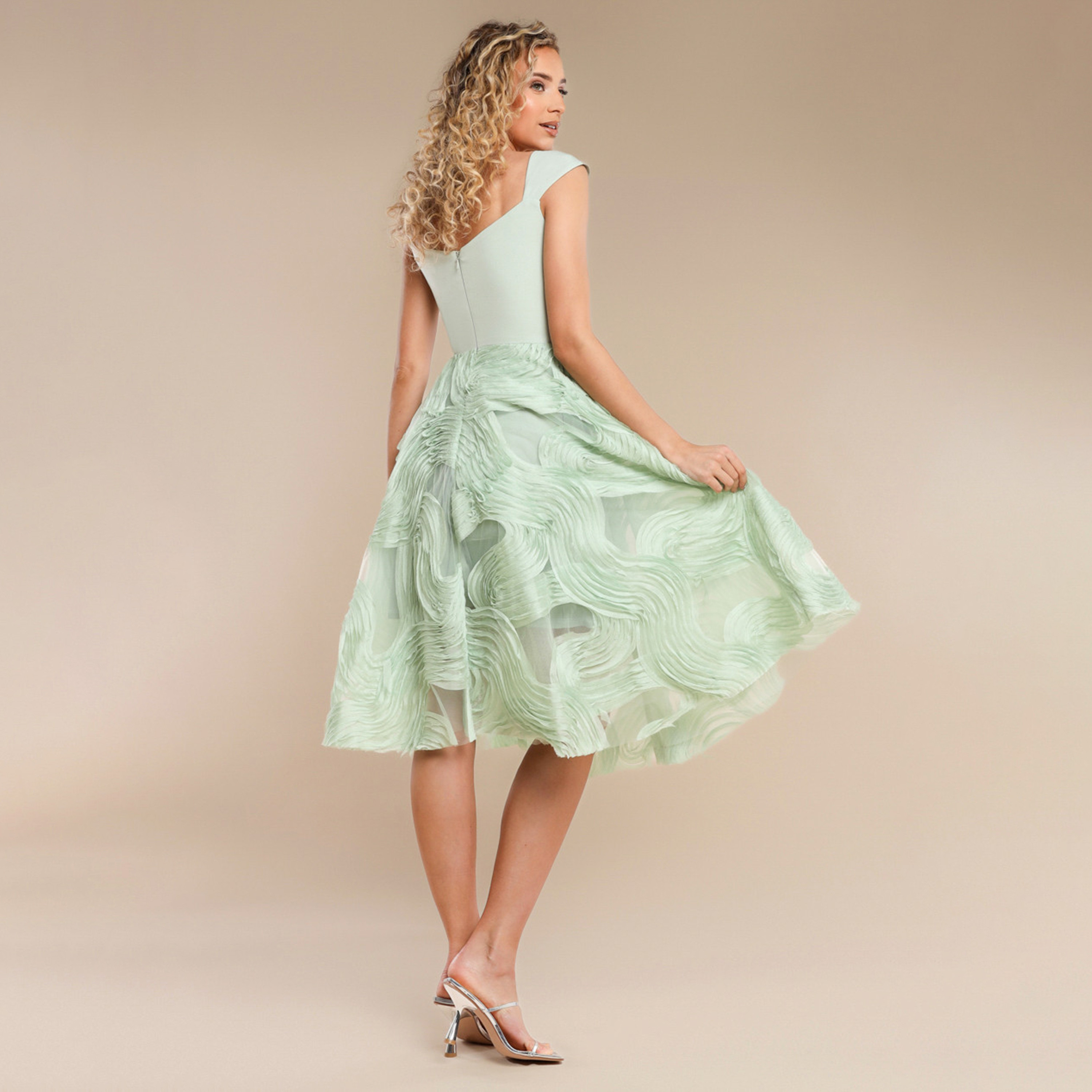 فستان سهرة نسائي ميدي بياقة على شكل قلب وأكمام قصيرة وتطريز 3D من الشيفون من جوديفا-women-clothing-dresses-image-9