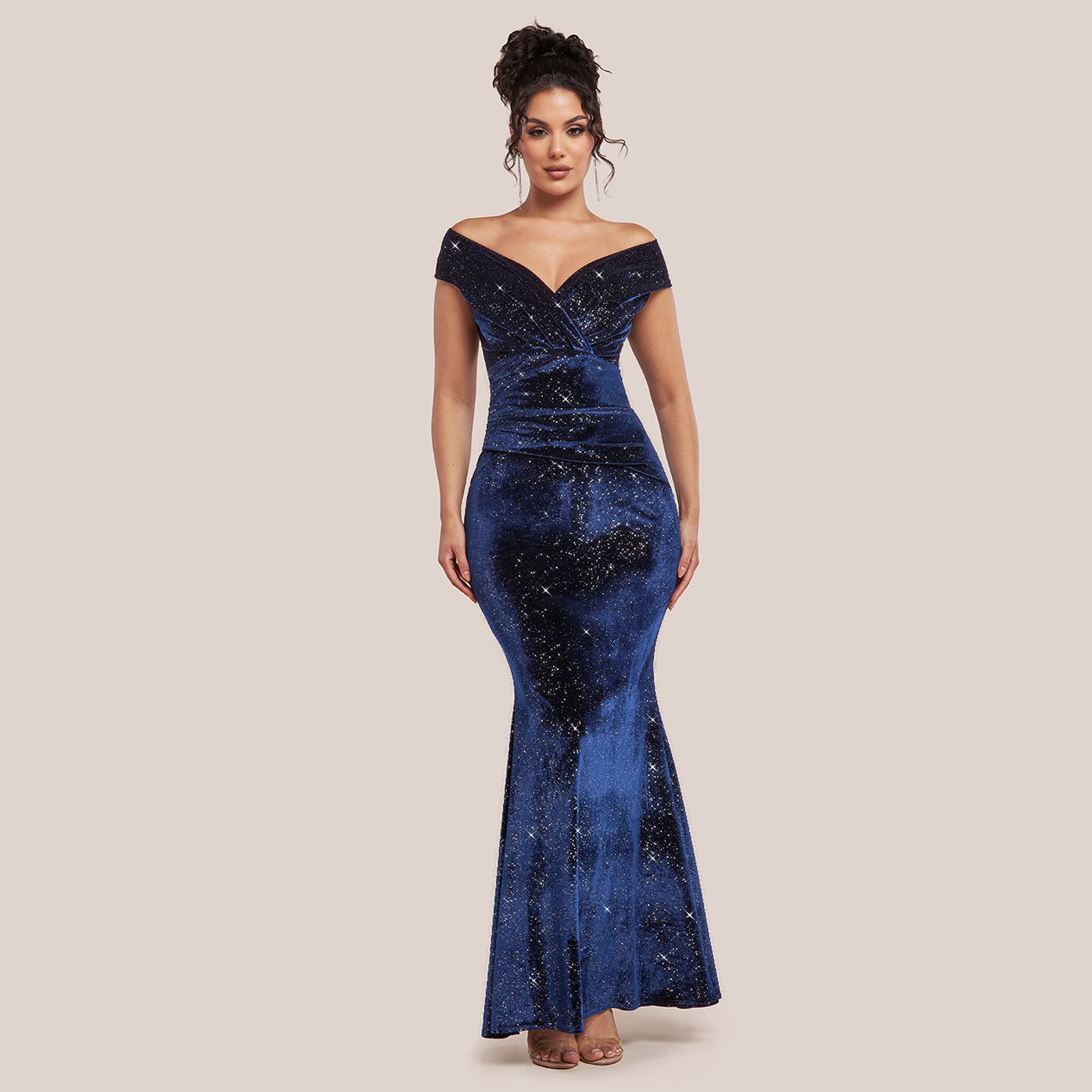 فستان شيمر مخملي بقصة حورية البحر مع رقبة باردة من الأمام للنساء من جوديفا-women-clothing-dresses-image-5