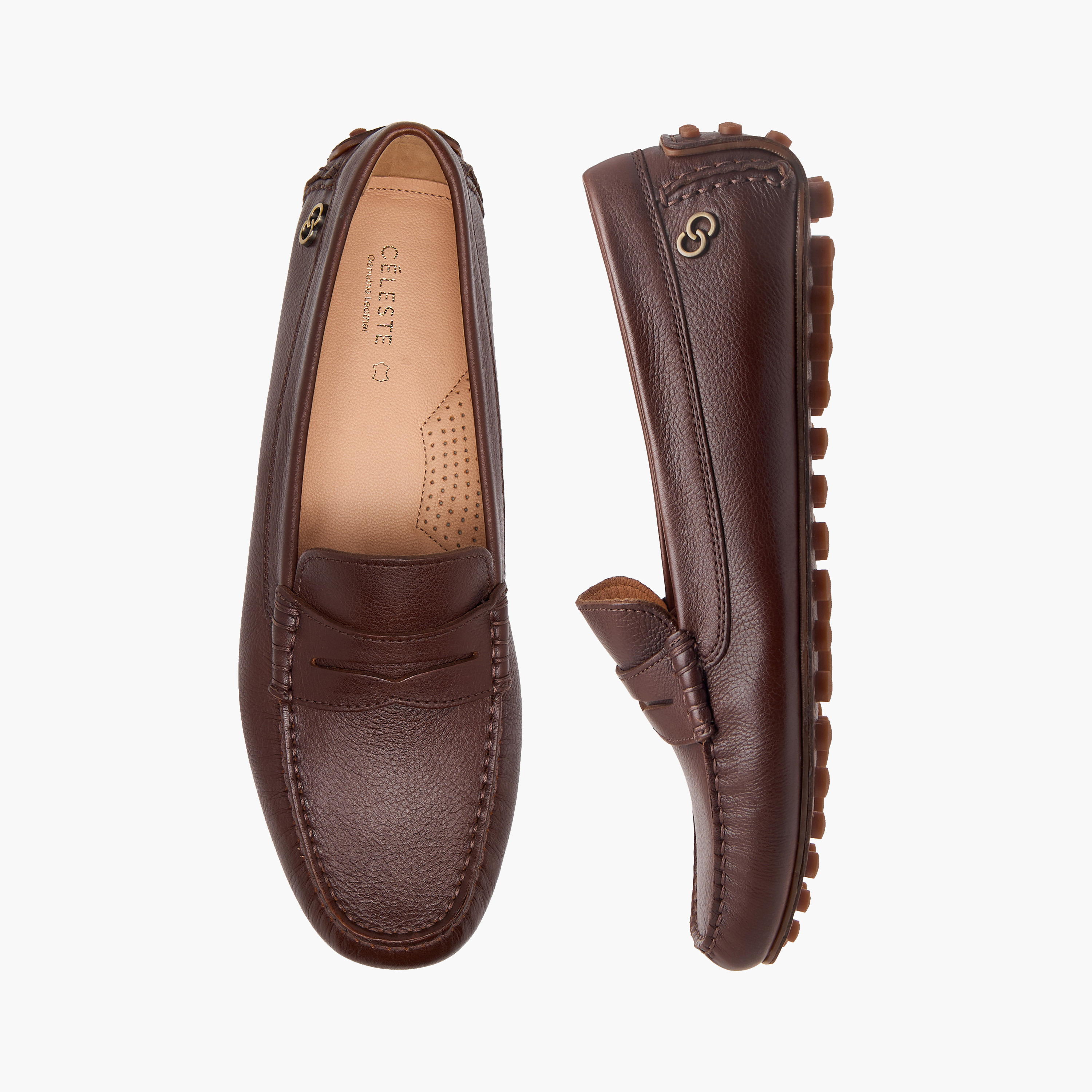 حذاء خفيف سهل الارتداء بتفاصيل مفرّغة للنساء من سيليست-women-shoes-flats-loafers-image-1