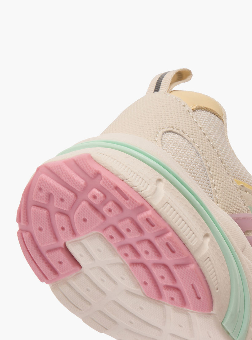 حذاء رياضي بشريط لاصق للبنات من ليتل ميسي-girls-shoes-sneakers-image-5