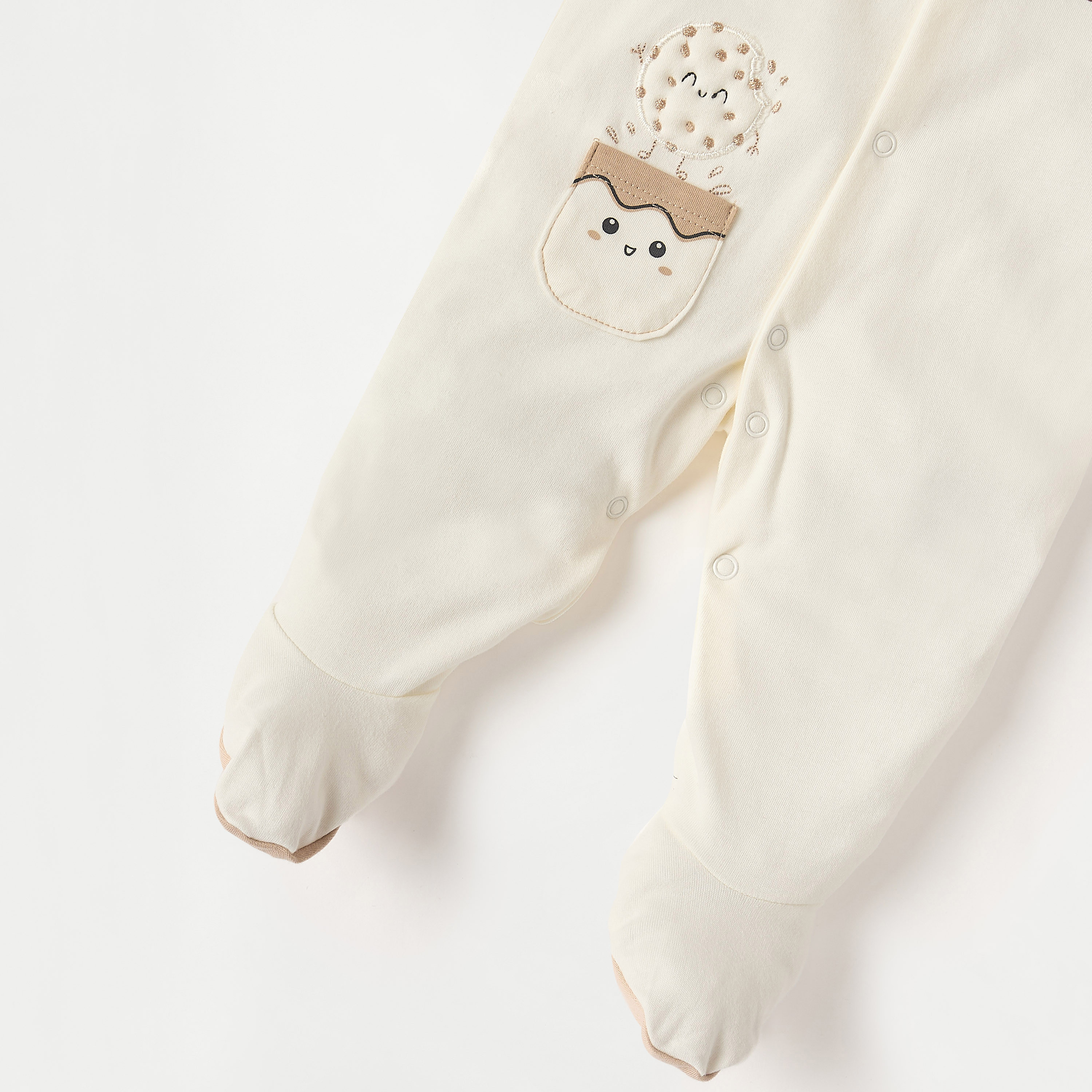 Juniors Printed Closed Feet Sleepsuit with Long Sleeves and Button Closure-baby-boys-clothing-nightwear-sleepsuits-image-4
