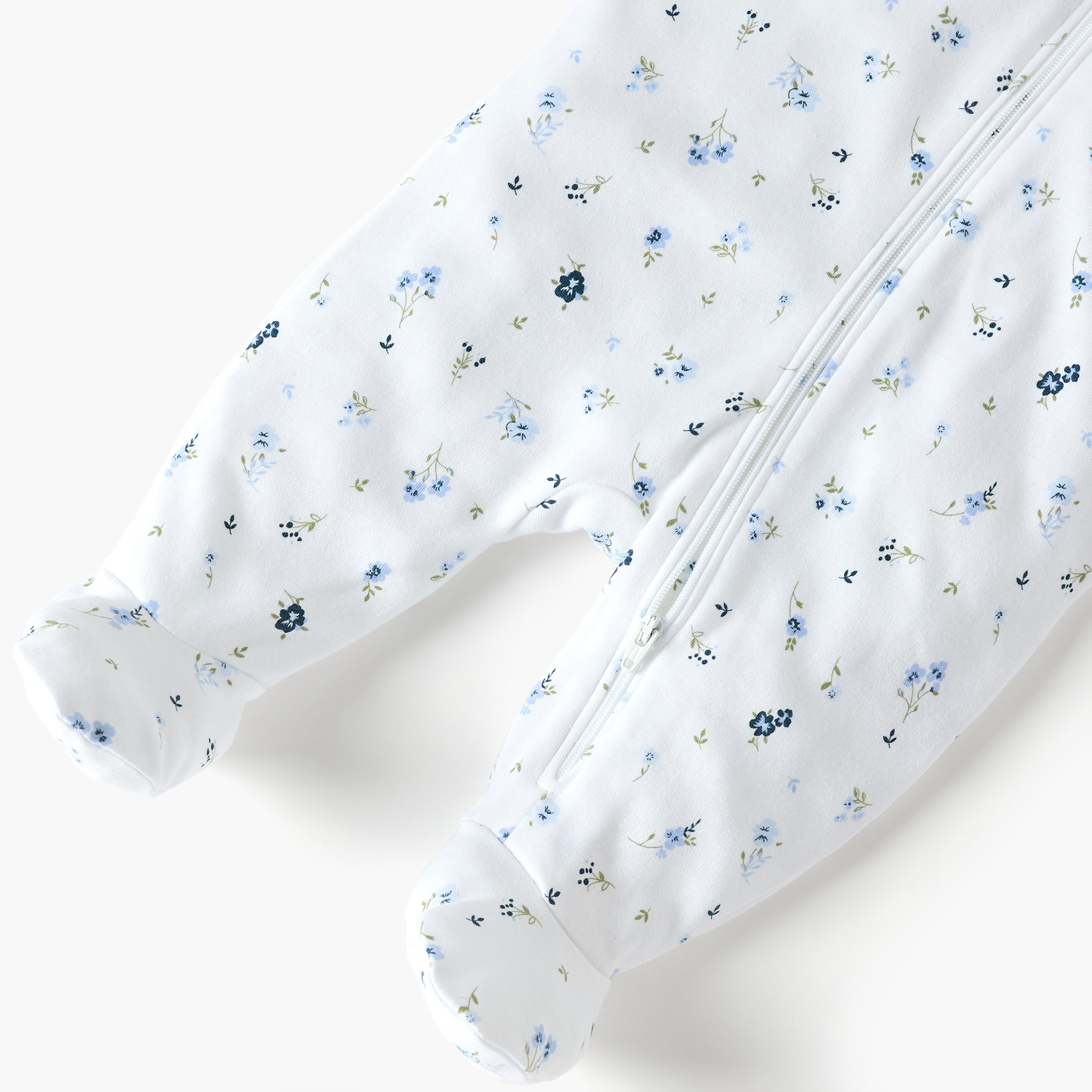 Juniors Floral Print Closed Feet Sleepsuit with Long Sleeves and Zip Closure-baby-girls-clothing-nightwear-sleepsuits-image-4