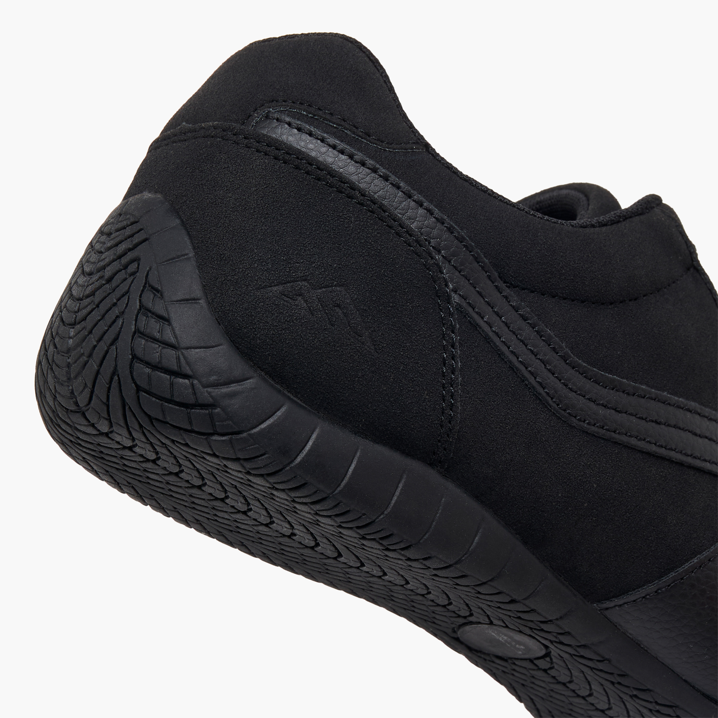 حذاء سنيكرز طول الكاحل برباط للنساء من أوكلان من شو إكسبرس-women-shoes-sneakers-image-8