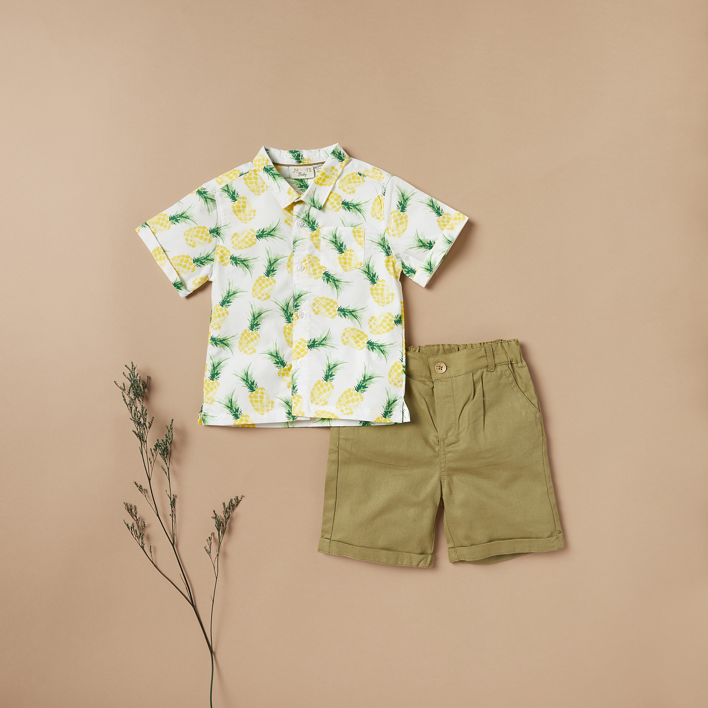 Pineapple shirt clearance and shorts