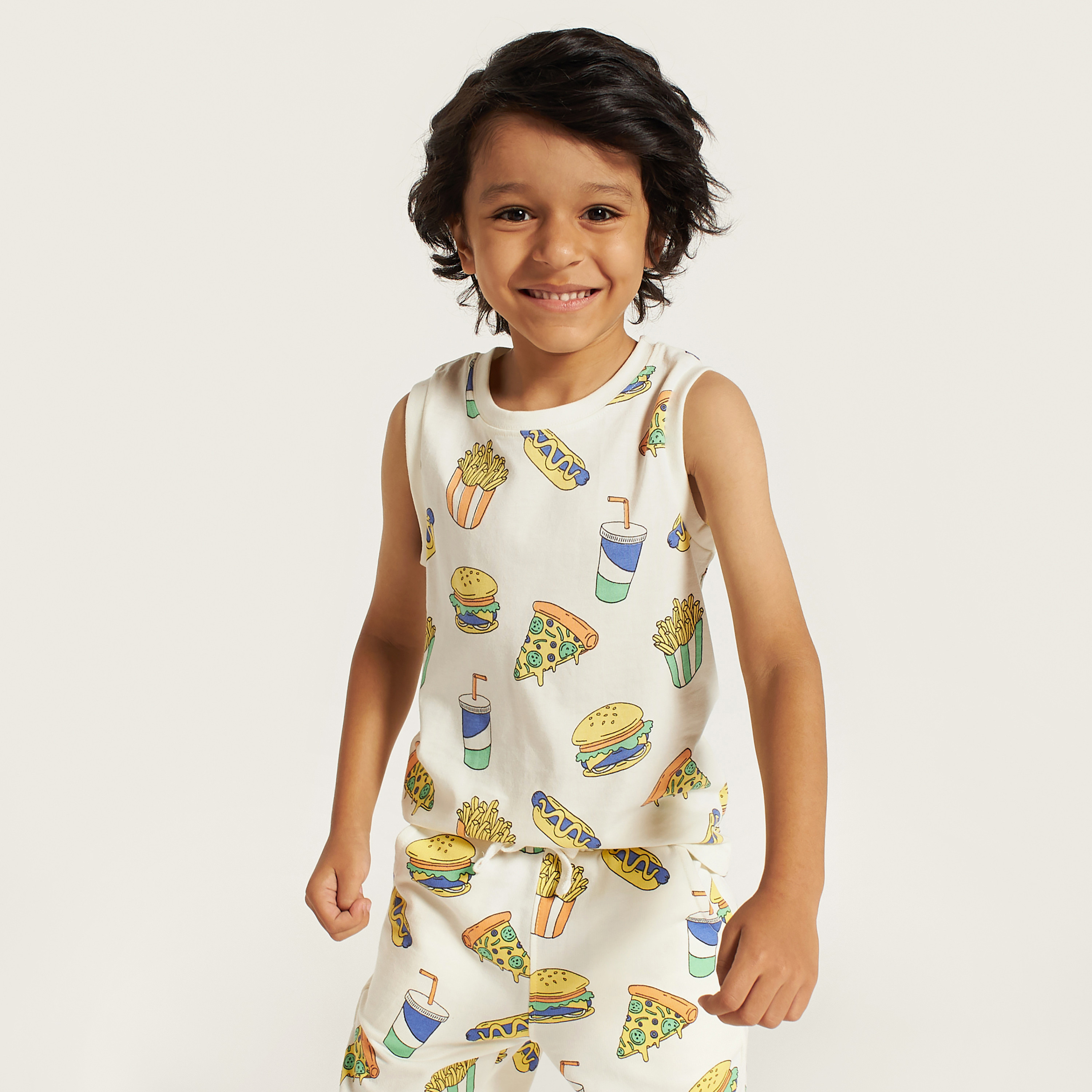 Buy Juniors Printed Sleeveless T shirt with Crew Neck Online Mothercare Bahrain
