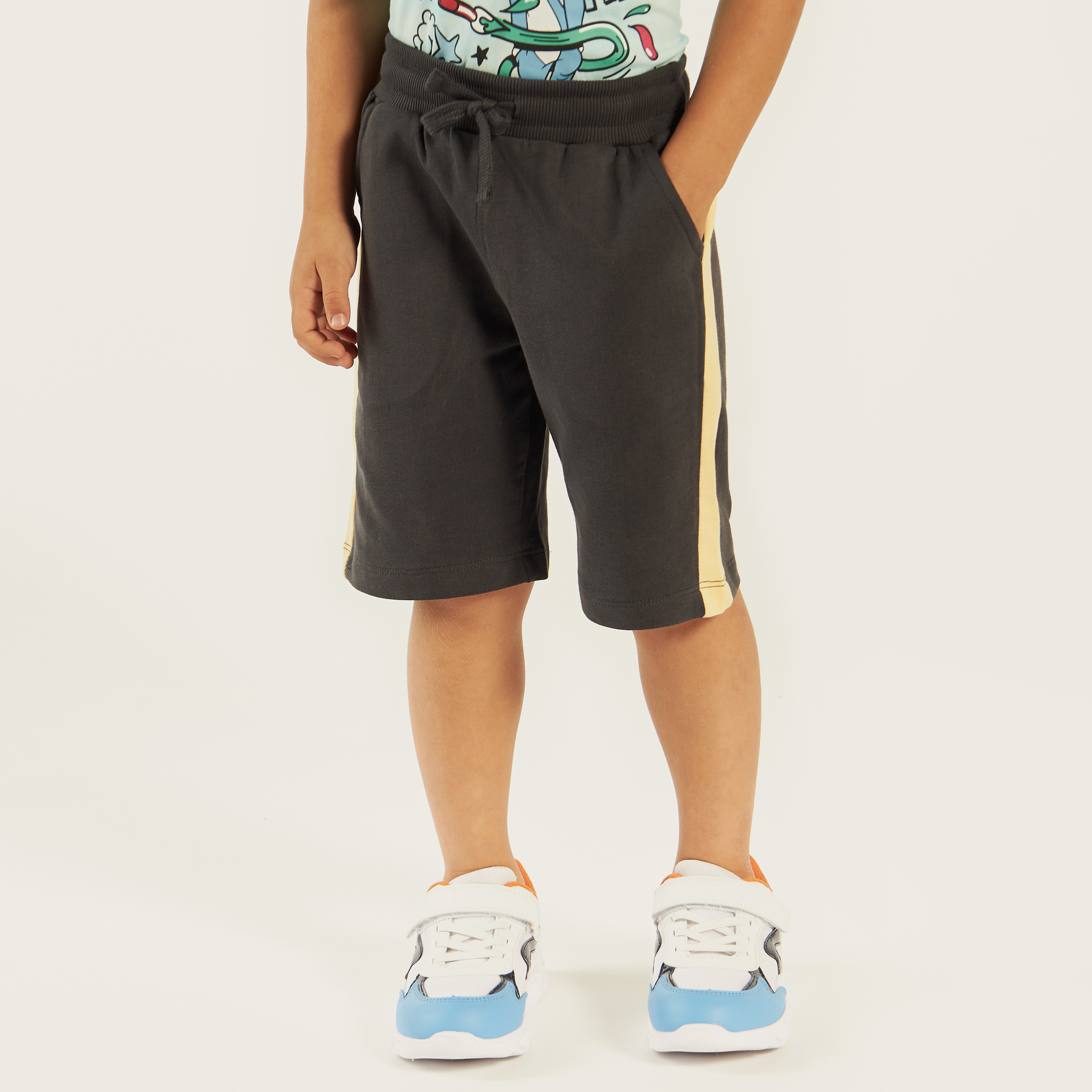 Juniors Panel Detail Shorts with Pockets and Drawstring Closure-baby-boys-clothing-bottoms-shorts-image-2
