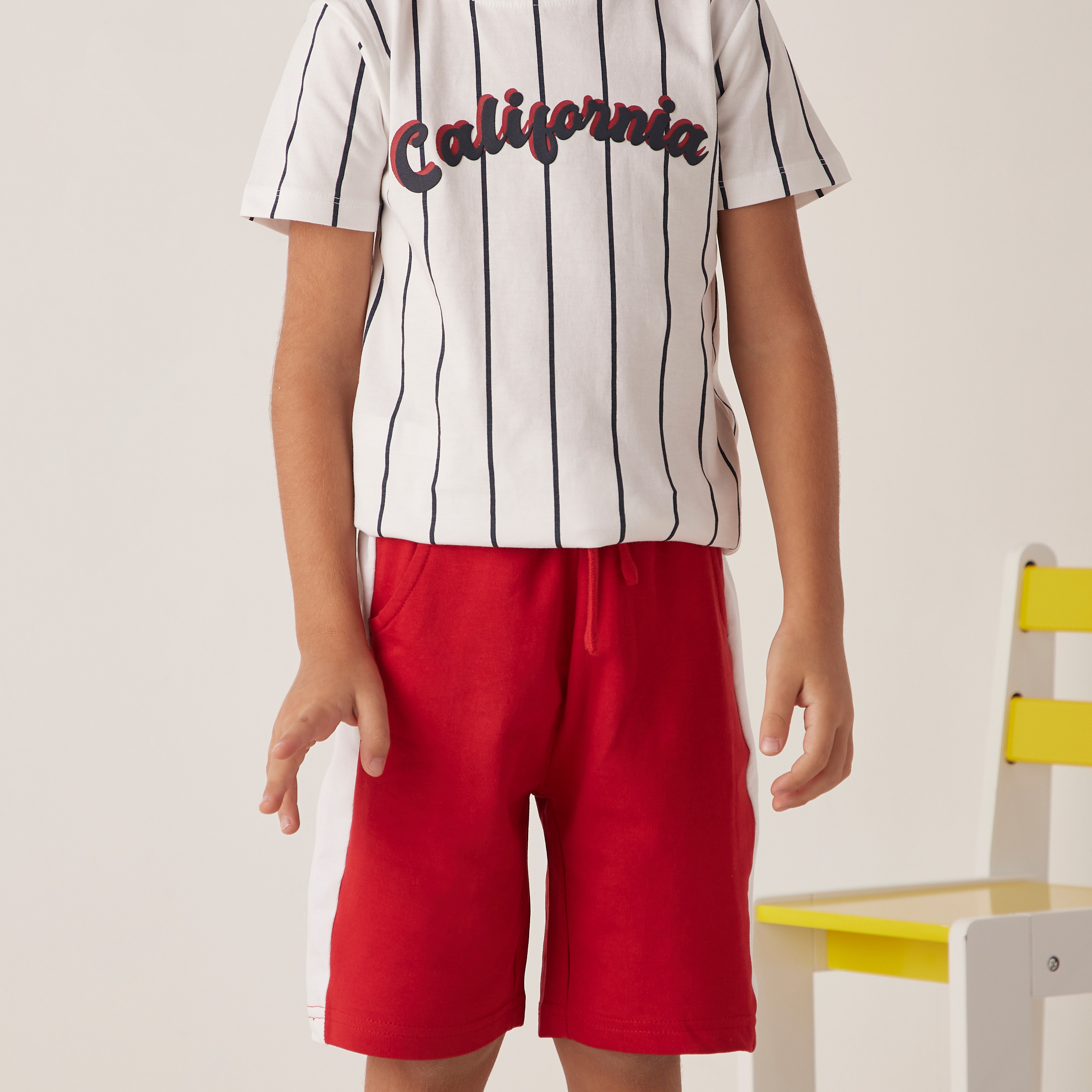 طقم شورت وتيشيرت 3 قطع بطبعات من جونيورز-boys-clothing-setsandcoords-image-4