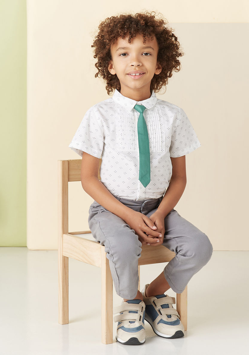 Juniors All-Over Print Shirt with Pleat Detail and Short Sleeves-Shirts-image-1