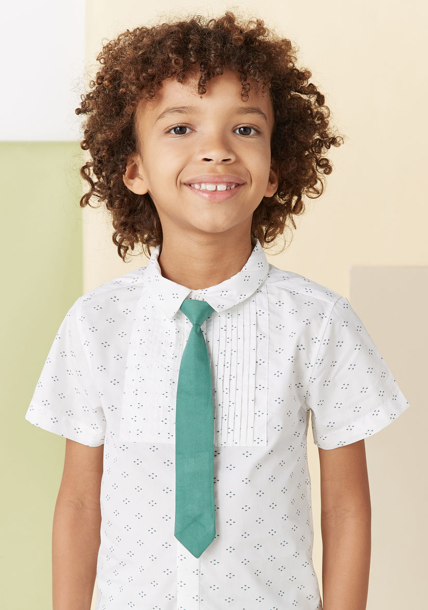 Juniors All-Over Print Shirt with Pleat Detail and Short Sleeves-Shirts-image-0