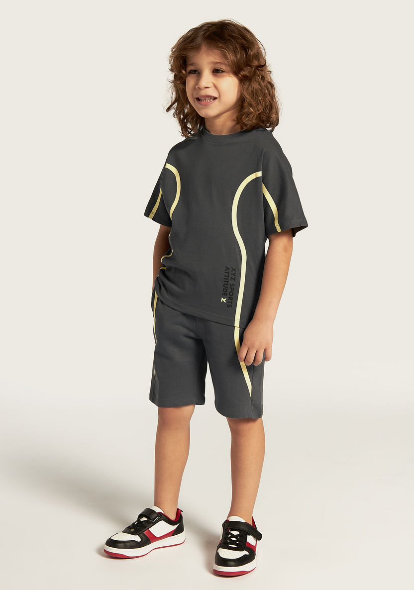 XYZ Printed Short Sleeves T-shirt and Shorts Set-Clothes Sets-image-0