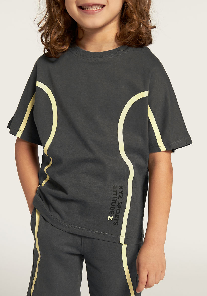 XYZ Printed Short Sleeves T-shirt and Shorts Set-Clothes Sets-image-3