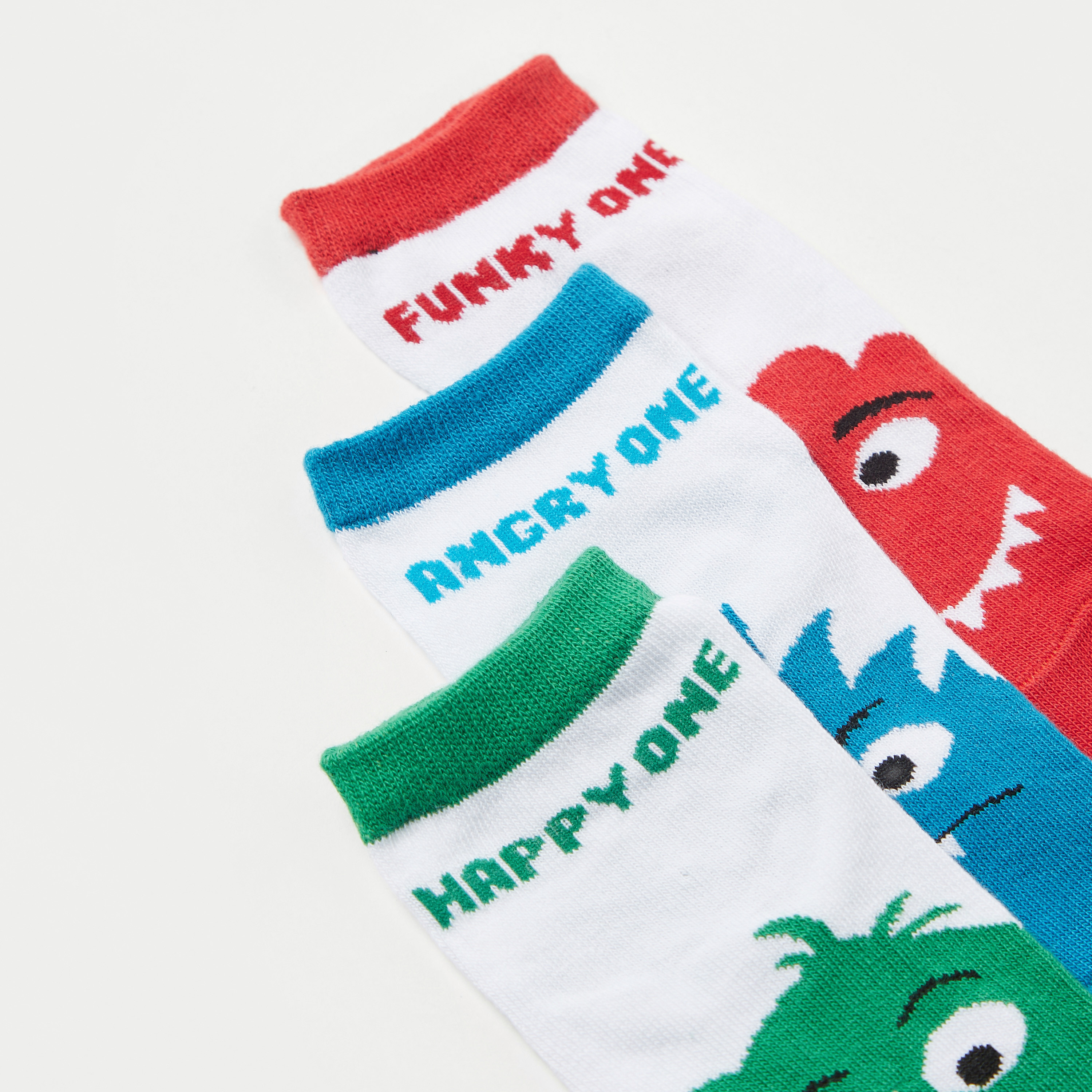 جوارب بطبعات من جونيورز - طقم من 3 أزواج-boys-accessories-socks-image-3