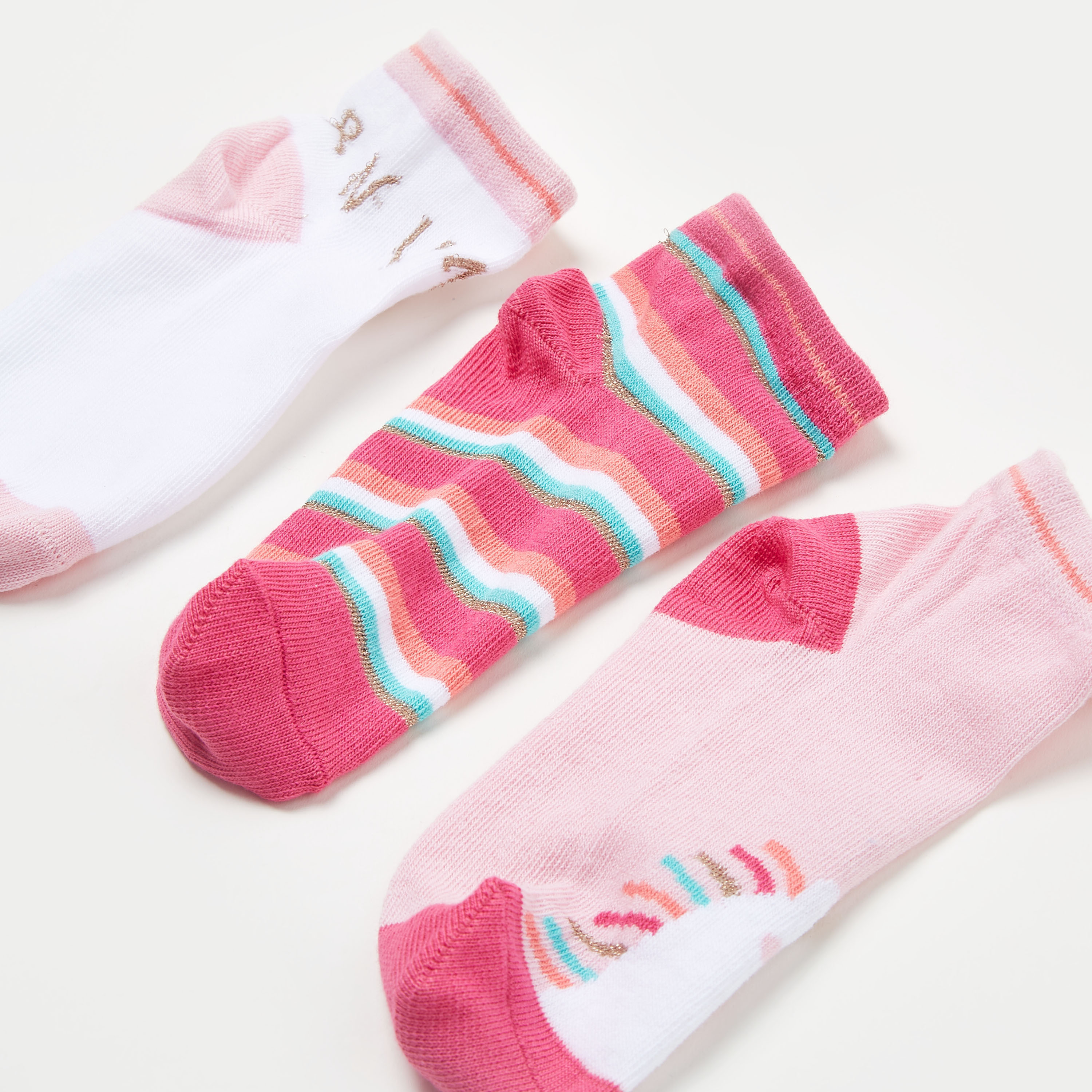 جوارب طول الكاحل بطبعات من جونيورز – طقم من 3 أزواج-girls-accessories-socks-image-3