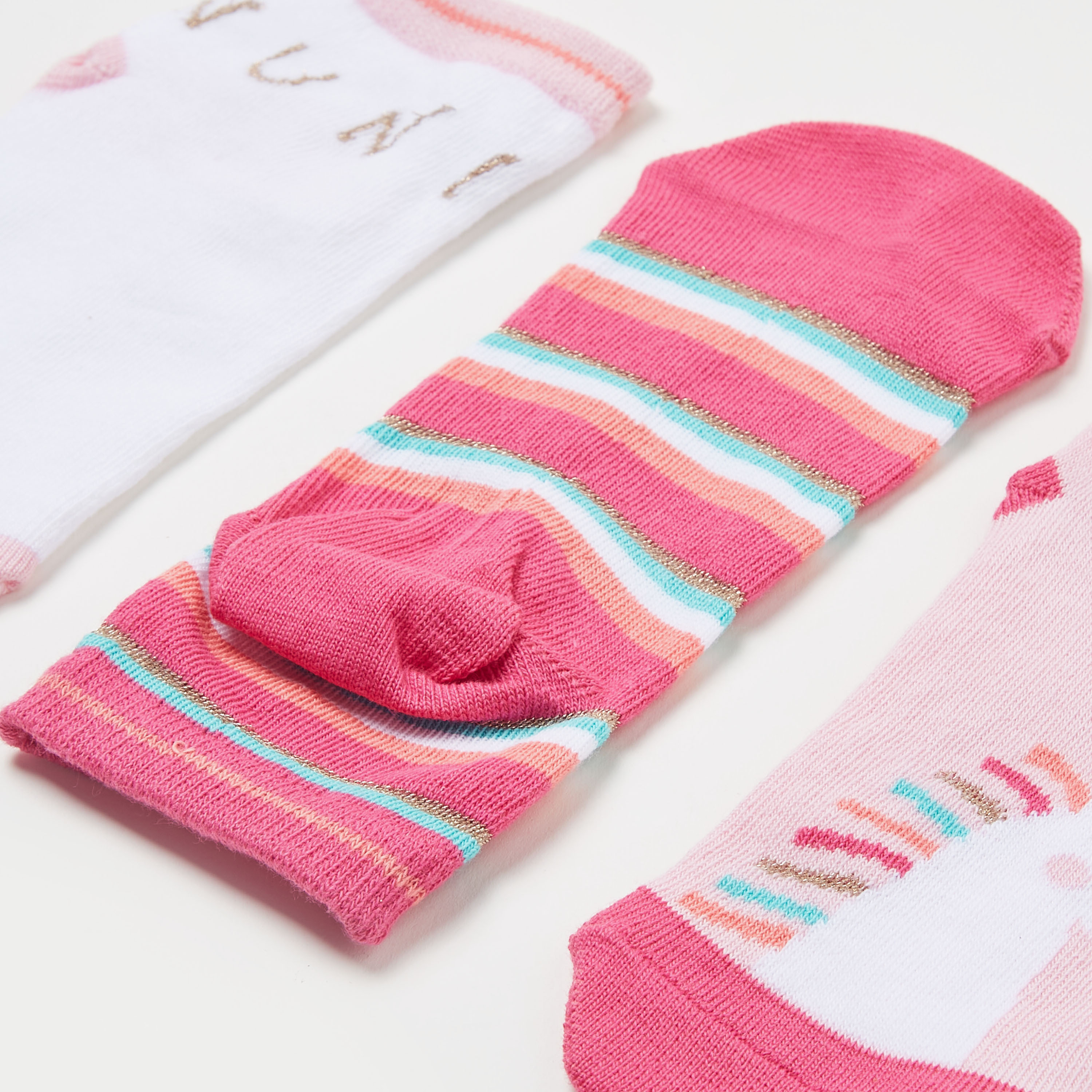 جوارب طول الكاحل بطبعات من جونيورز – طقم من 3 أزواج-girls-accessories-socks-image-4
