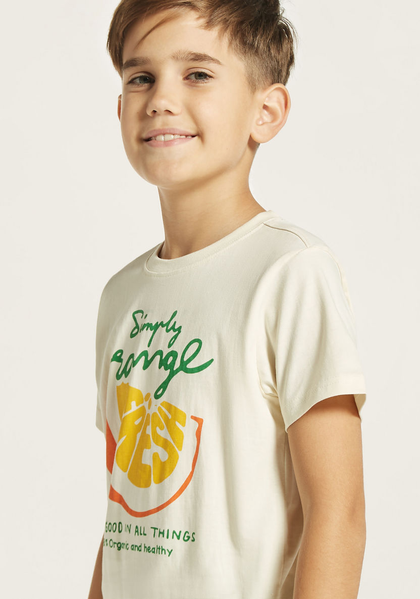 Juniors Graphic Print T-shirt with Short Sleeves-T Shirts-image-1