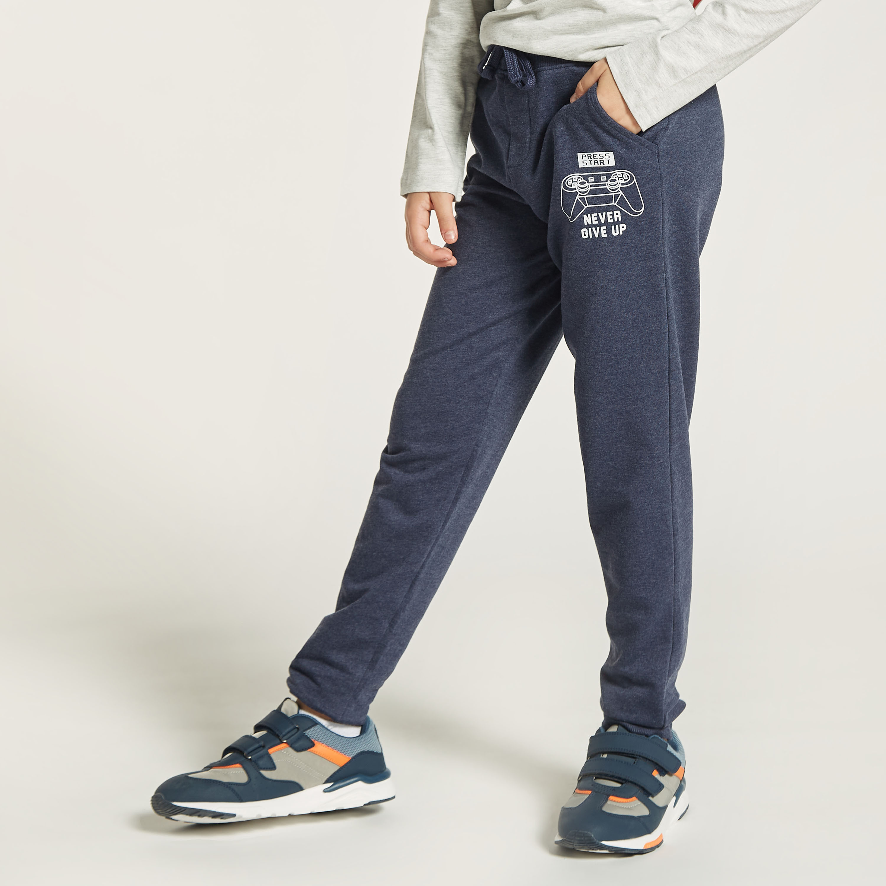 Juniors Printed Joggers with Drawstring Closure and Pockets-boys-clothing-bottoms-joggersandtrackpants-image-3