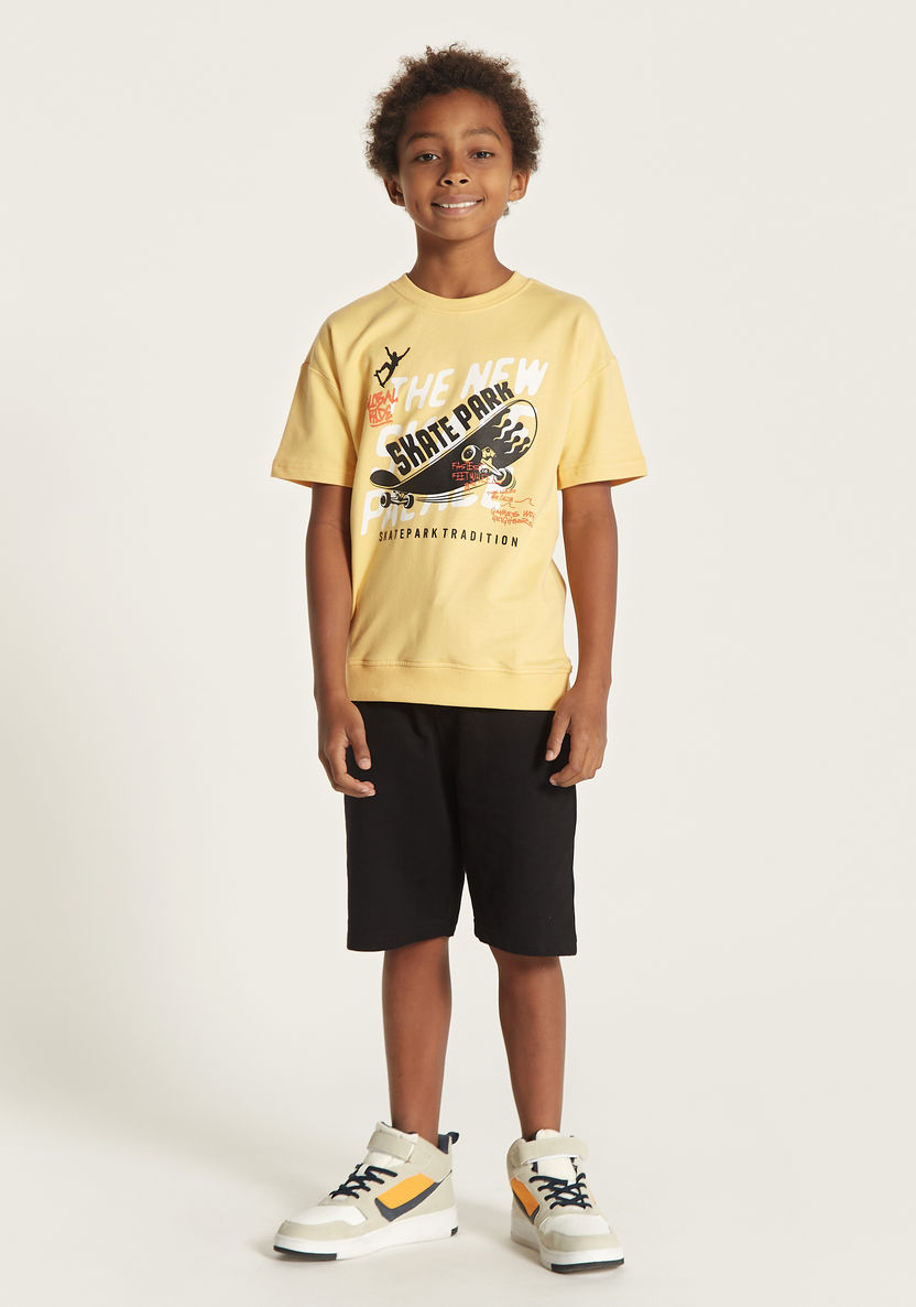 Juniors Skating Graphic Print T-shirt with Crew Neck and Short Sleeves-T Shirts-image-1