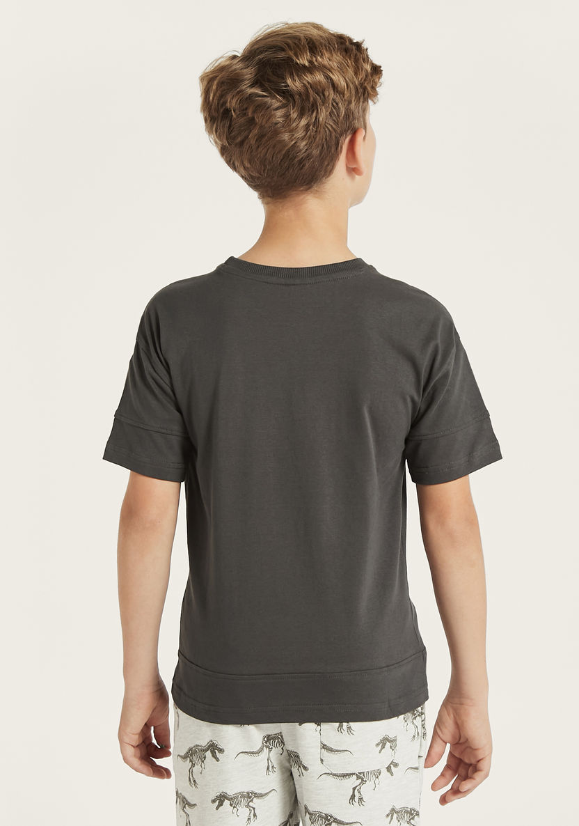 Juniors Graphic Print T-shirt with Short Sleeves and Crew Neck-T Shirts-image-3